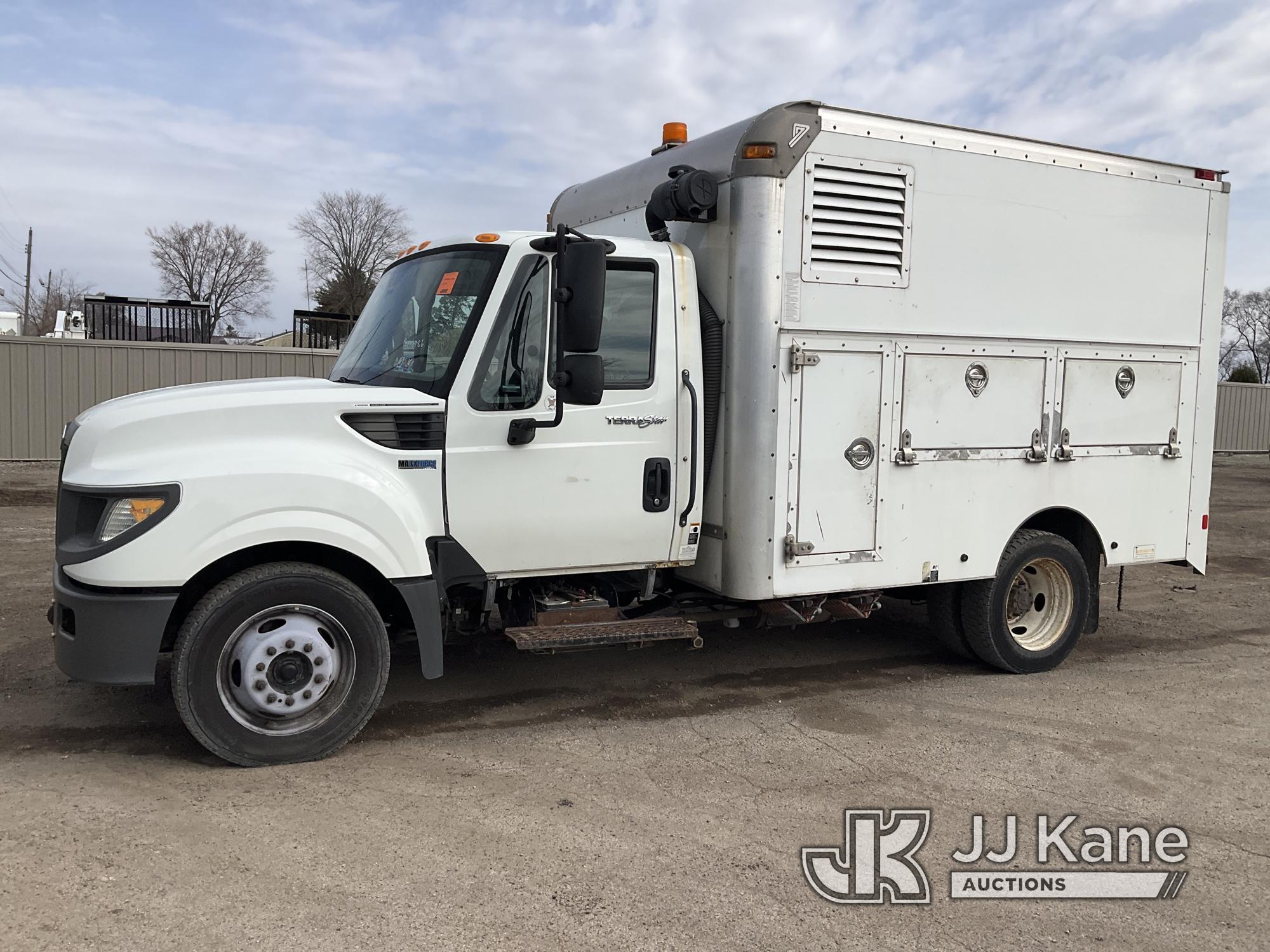 (South Beloit, IL) 2014 International TerraStar Enclosed High-Top Service Truck Runs & Moves) ( Chec