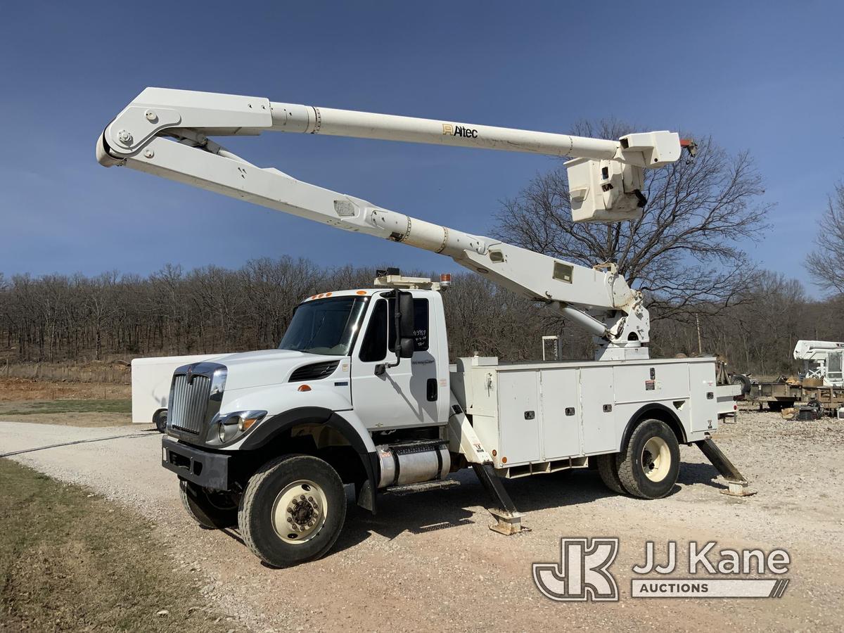 (Henryetta, OK) Altec AA755-MH, Material Handling Bucket Truck rear mounted on 2012 International 73