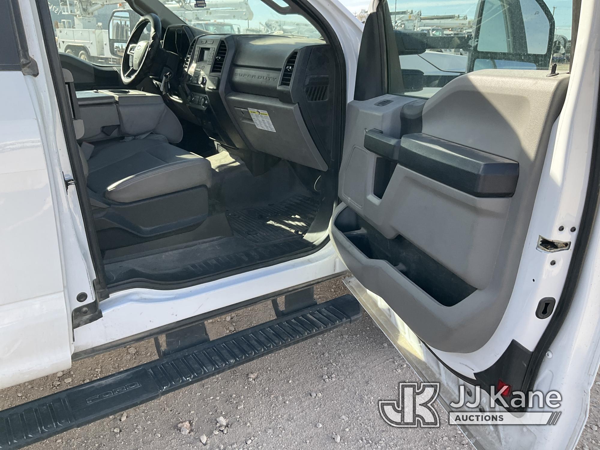 (Odessa, TX) 2019 Ford F550 Extended-Cab Mechanics Service Truck Runs & Moves) (Crane Condition Unkn