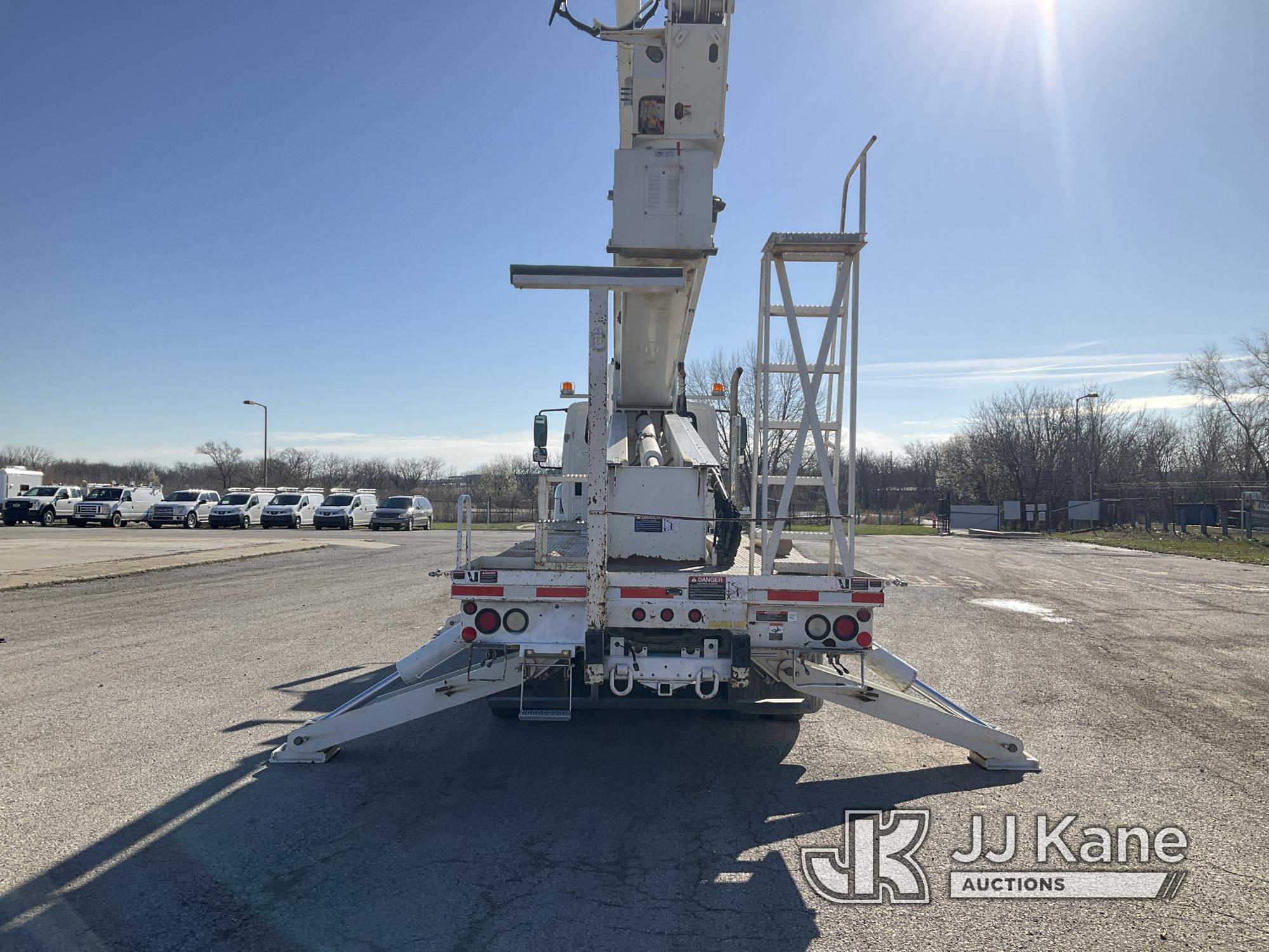 (Kansas City, MO) Altec AM900-E100, Double-Elevator Bucket Truck rear mounted on 2011 International