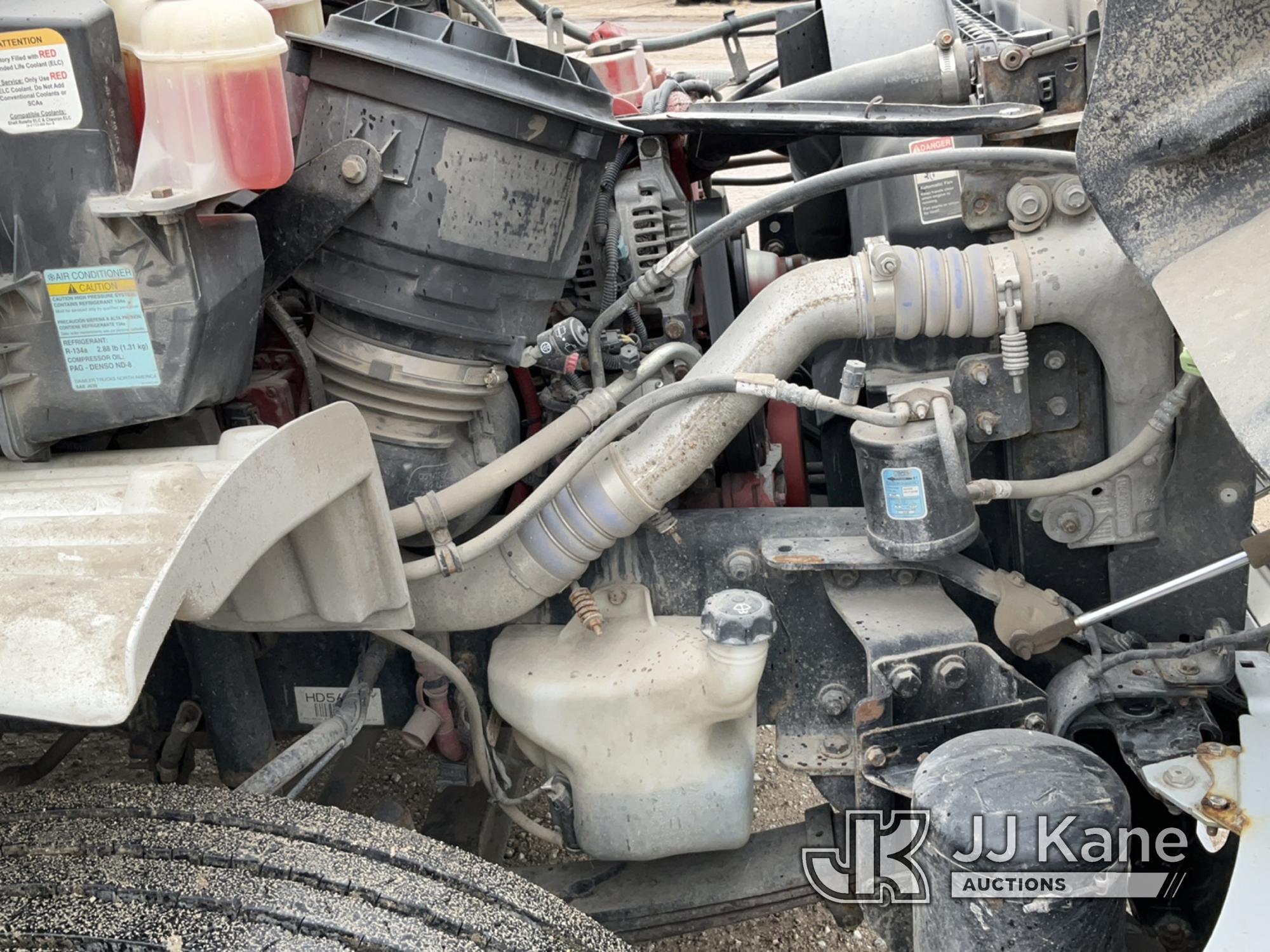 (Des Moines, IA) Altec AA55E, Material Handling Bucket Truck rear mounted on 2016 Freightliner M2 Ut