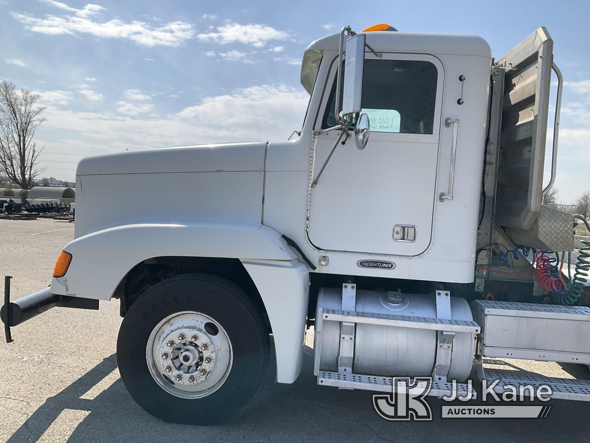 (Kansas City, MO) 2001 Freightliner FLD120 T/A Truck Tractor Runs & Moves