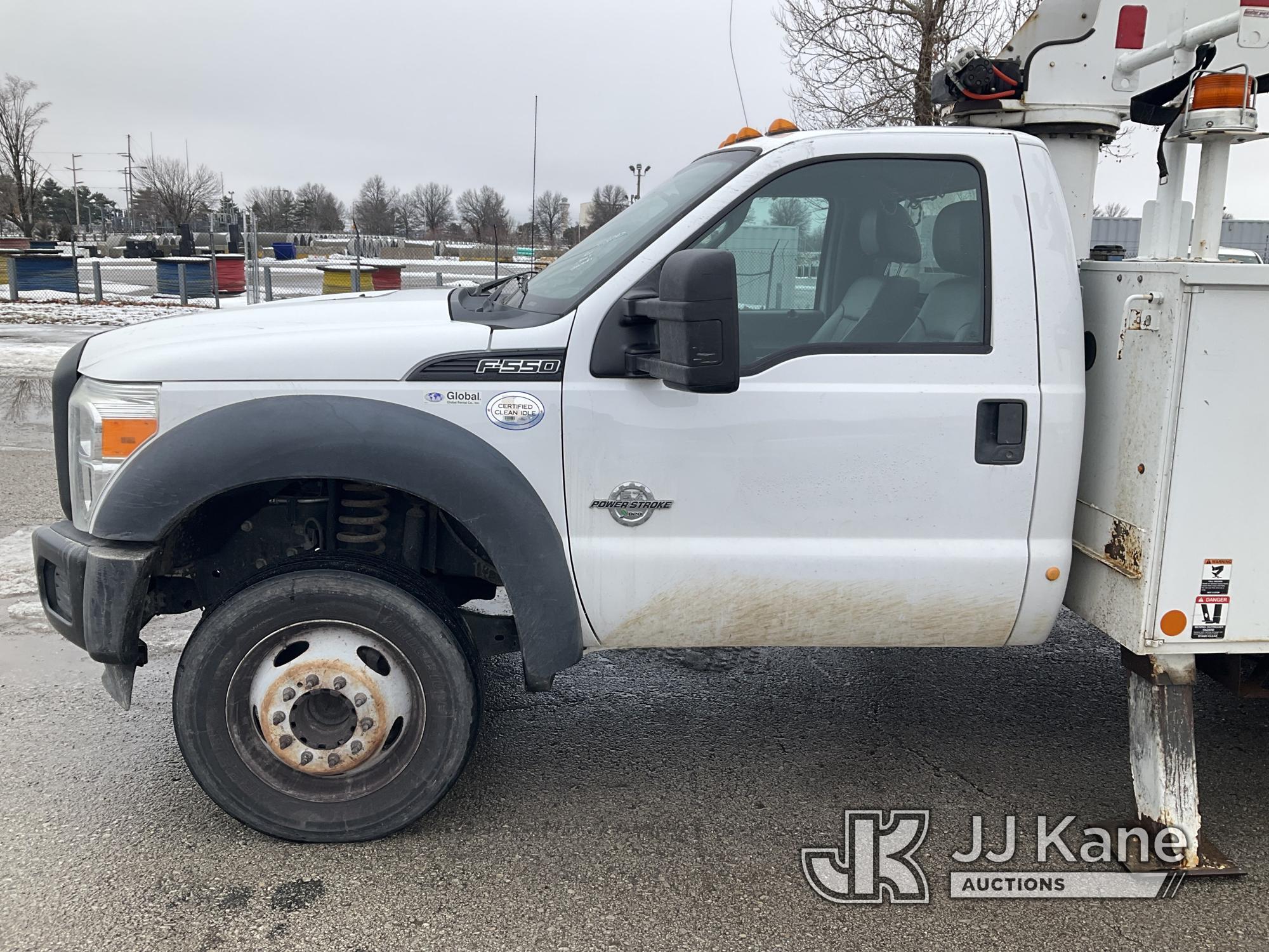 (Kansas City, MO) Altec AT40-MH, Articulating & Telescopic Material Handling Bucket Truck mounted be