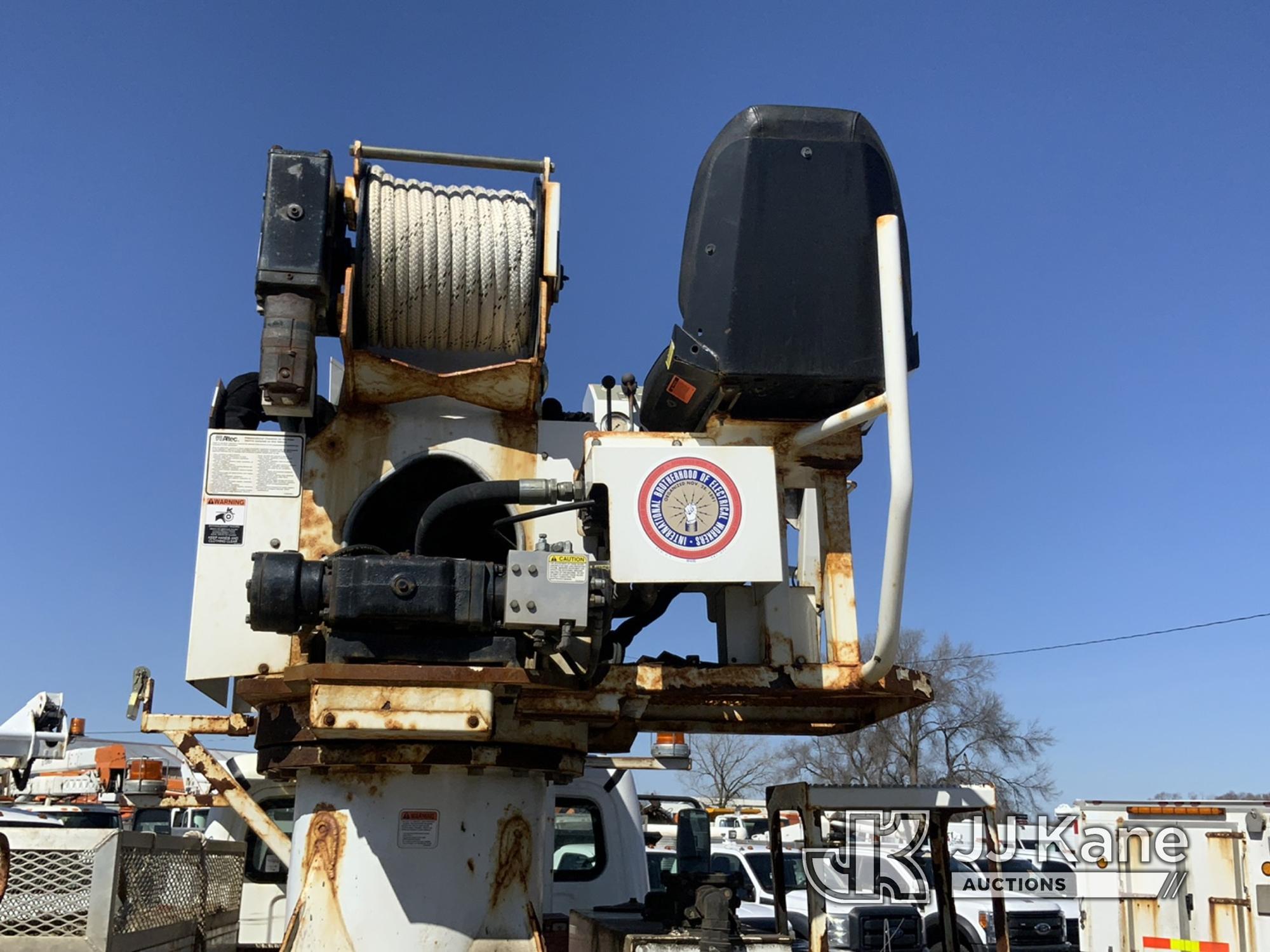 (South Beloit, IL) Altec DC47-TR, Digger Derrick rear mounted on 2016 Freightliner M2 106 Utility Tr