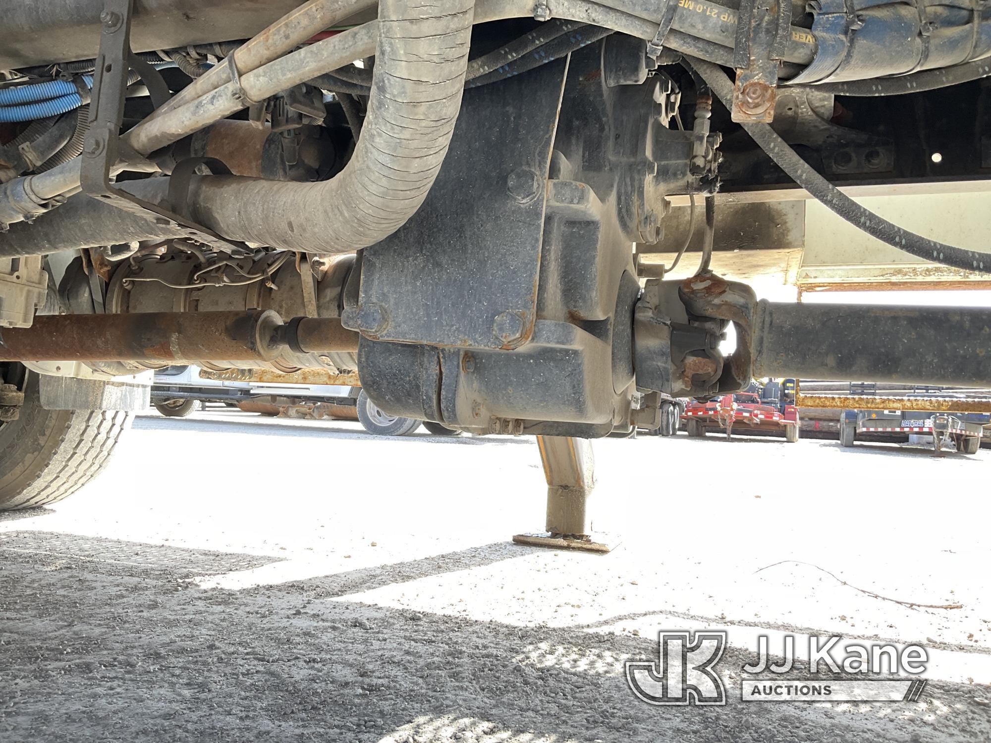 (Bloomington, IL) Terex Commander C4040, Digger Derrick rear mounted on 2019 Freightliner M2 106 4x4