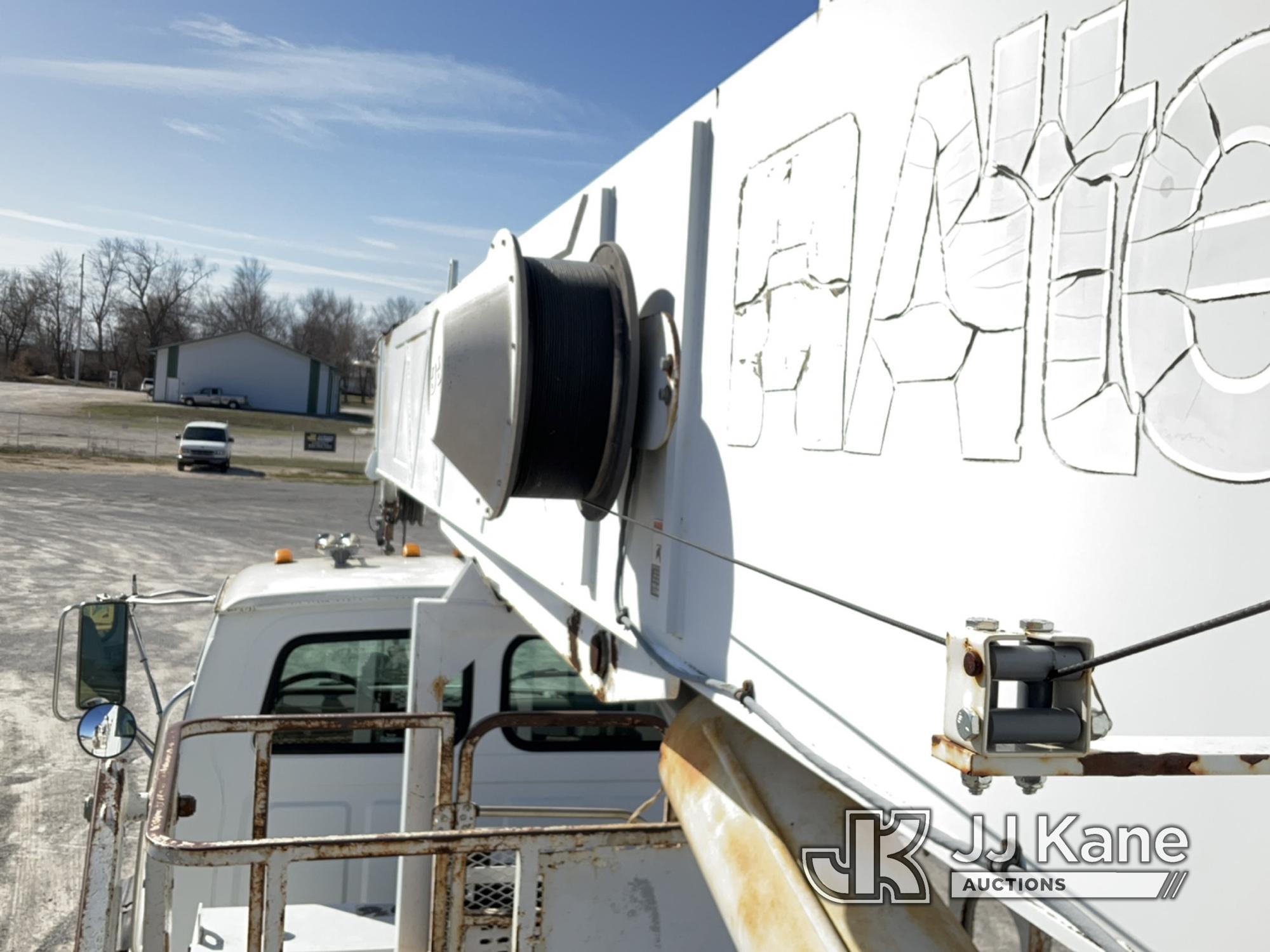 (Hawk Point, MO) Altec AC35-127S, 35 Ton, Hydraulic Truck Crane rear mounted on 2005 Sterling LT9500