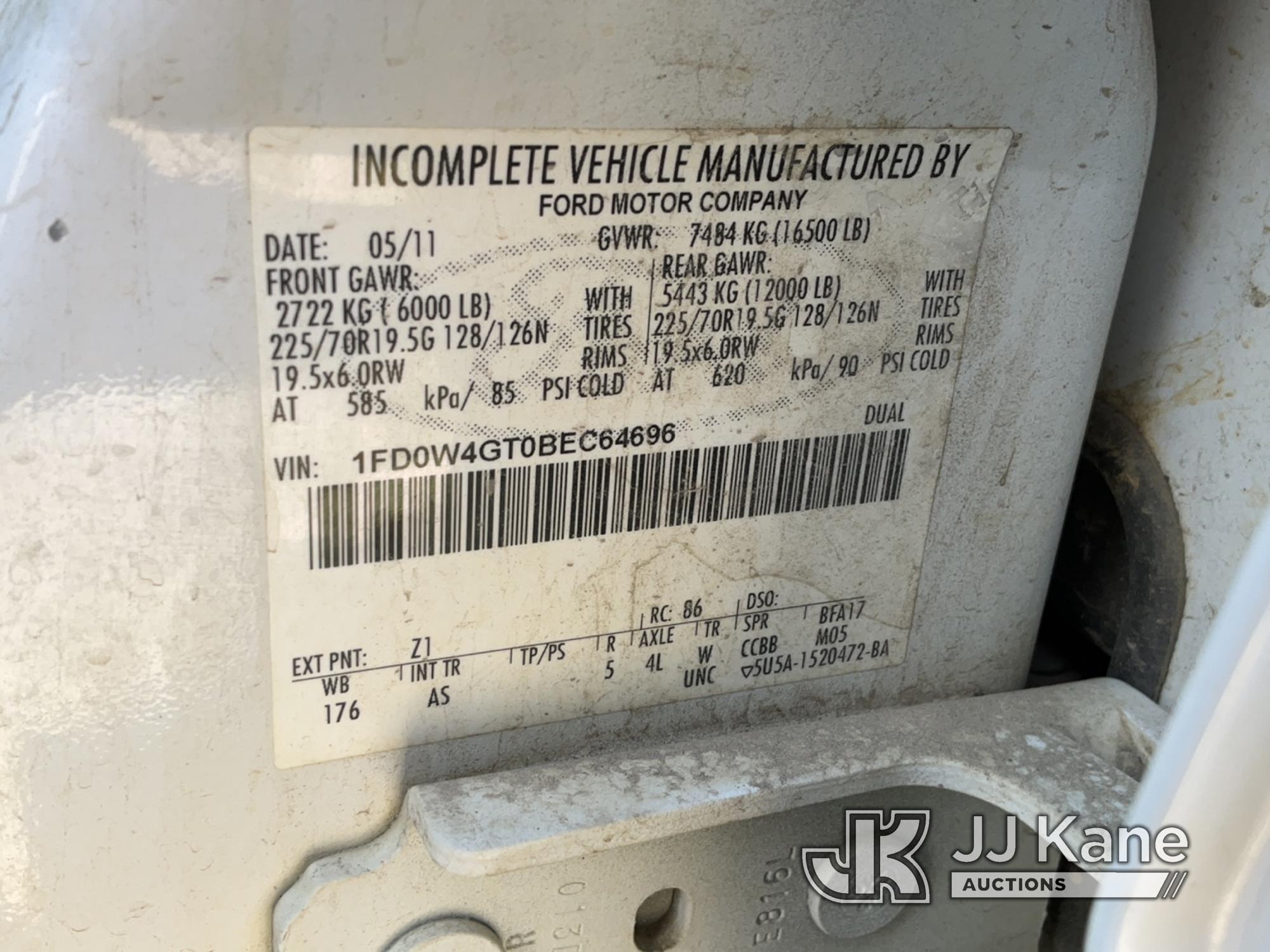 (Conway, AR) 2011 Ford F-450 SD Crew-Cab Service Truck Runs & Moves) (Jump To Start, Idles Rough, Re