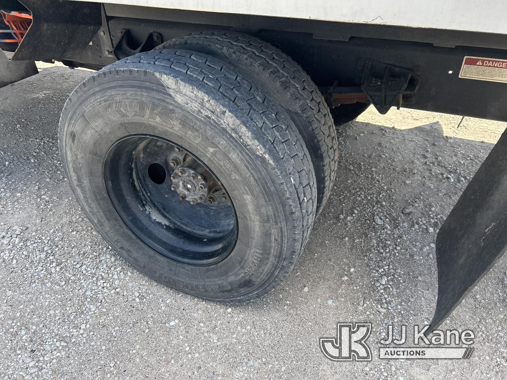 (Waxahachie, TX) Altec LR756, Over-Center Bucket Truck mounted behind cab on 2013 Ford F750 Chipper