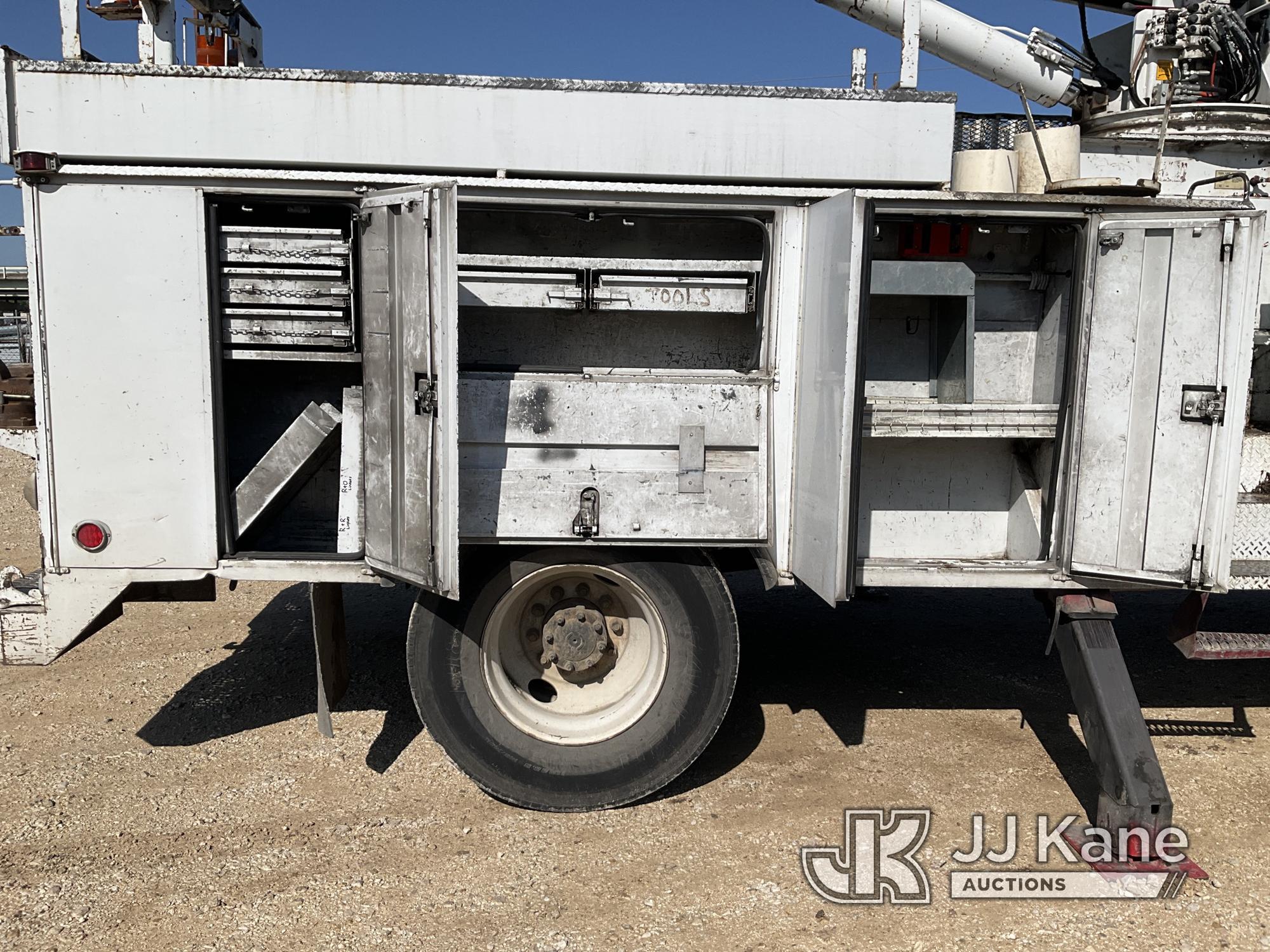 (San Antonio, TX) HiRanger 5FC-55, Bucket Truck mounted behind cab on 2002 Ford F750 Utility Truck R