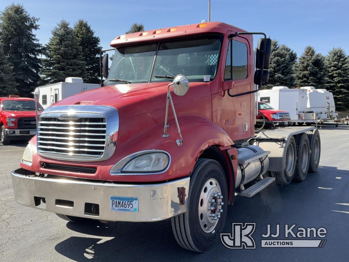 (Maple Lake, MN) 2006 Freightliner Columbia 120 T/A Truck Tractor, PRIOR SALVAGE TITLE Runs and Move