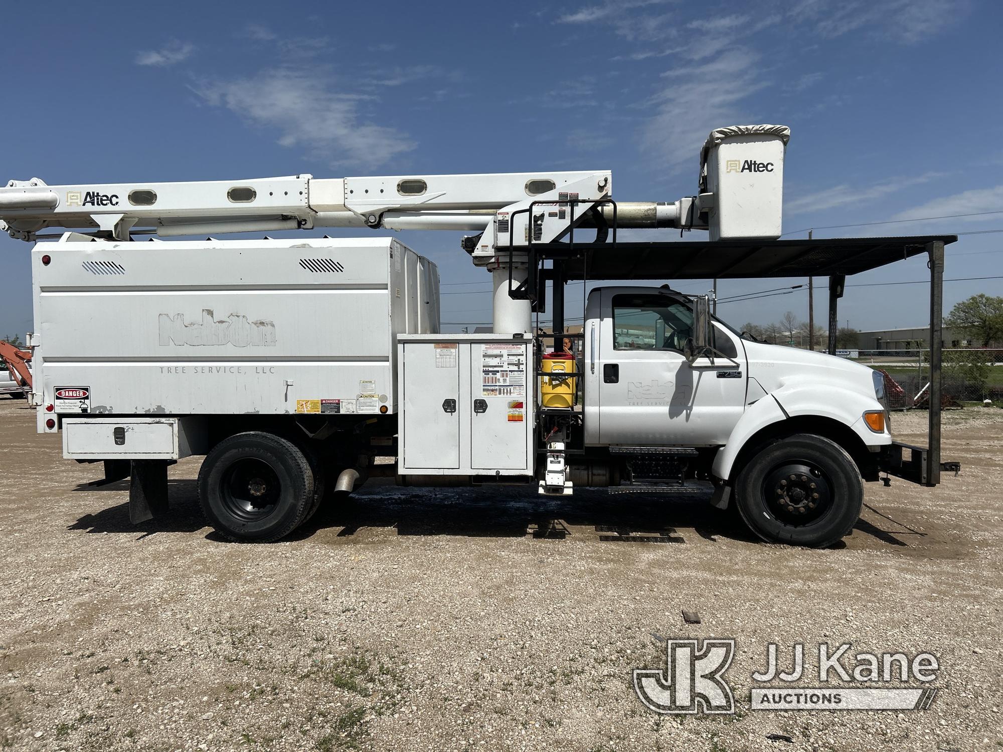 (Waxahachie, TX) Altec LR756, Over-Center Bucket Truck mounted behind cab on 2013 Ford F750 Chipper