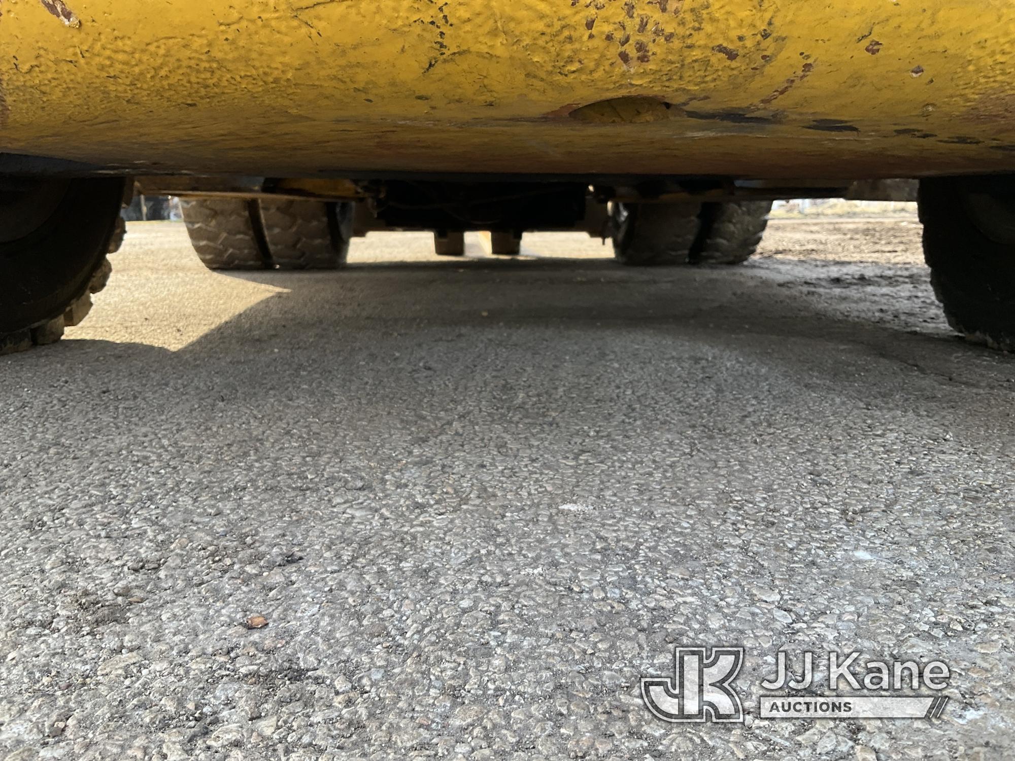 (South Beloit, IL) 2005 Yale GLP155 Solid Tired Forklift Runs, Moves, Operates) (Left Door Does Not