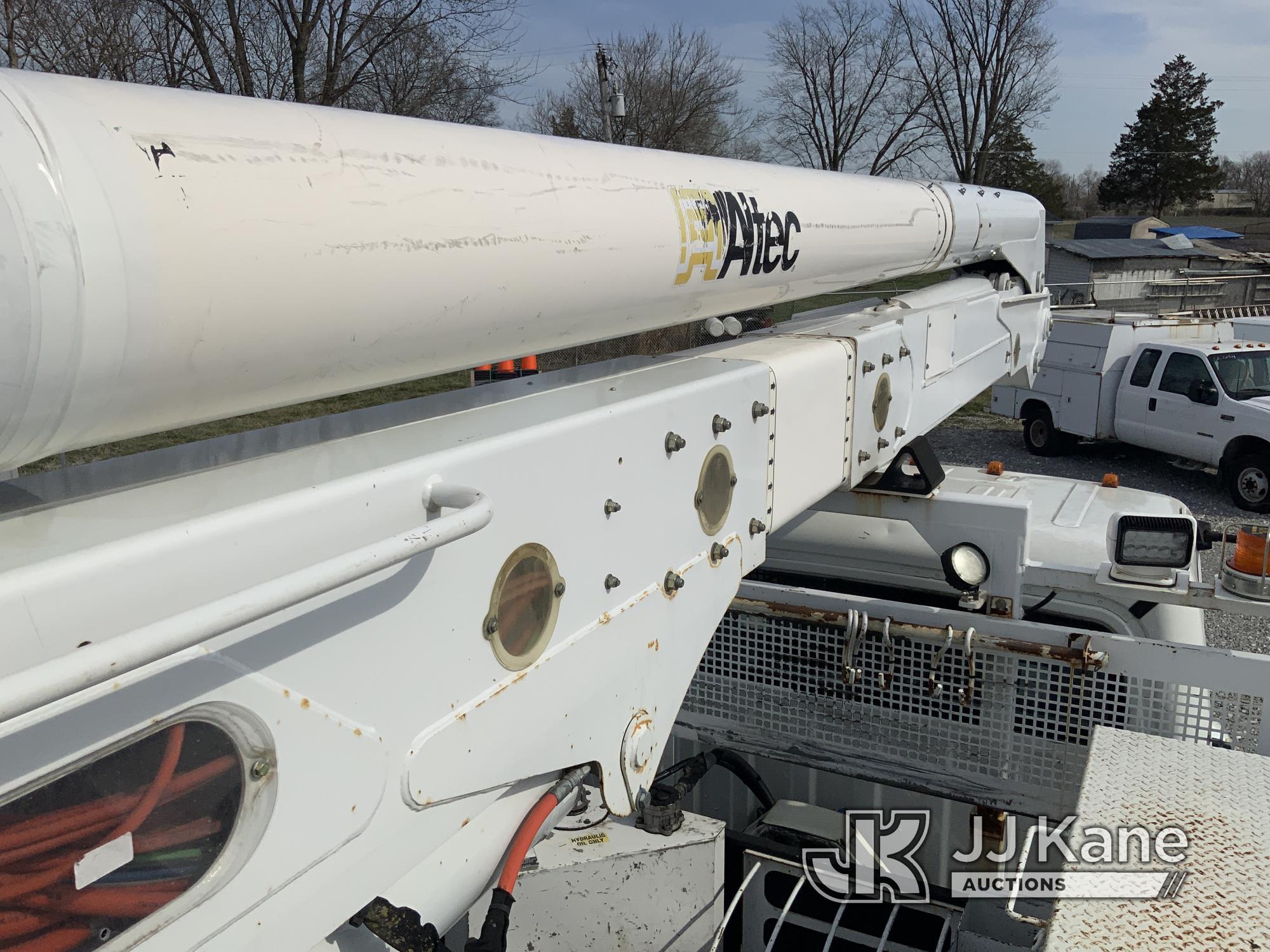 (Hawk Point, MO) Altec AN55E-OC, Material Handling Bucket Truck rear mounted on 2015 Freightliner M2