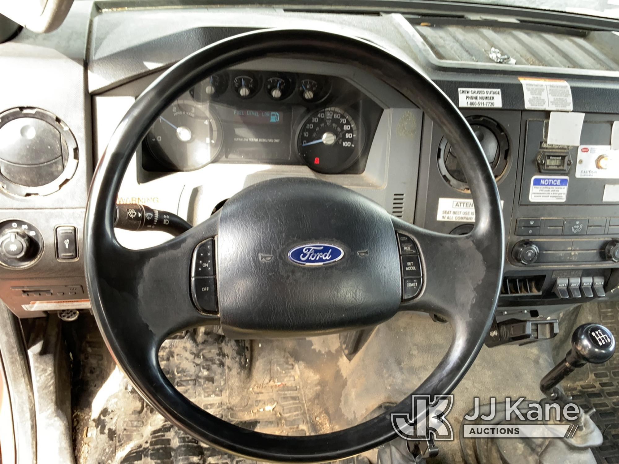 (Neenah, WI) Altec LR760E70, Over-Center Elevator Bucket mounted behind cab on 2013 Ford F750 Chippe