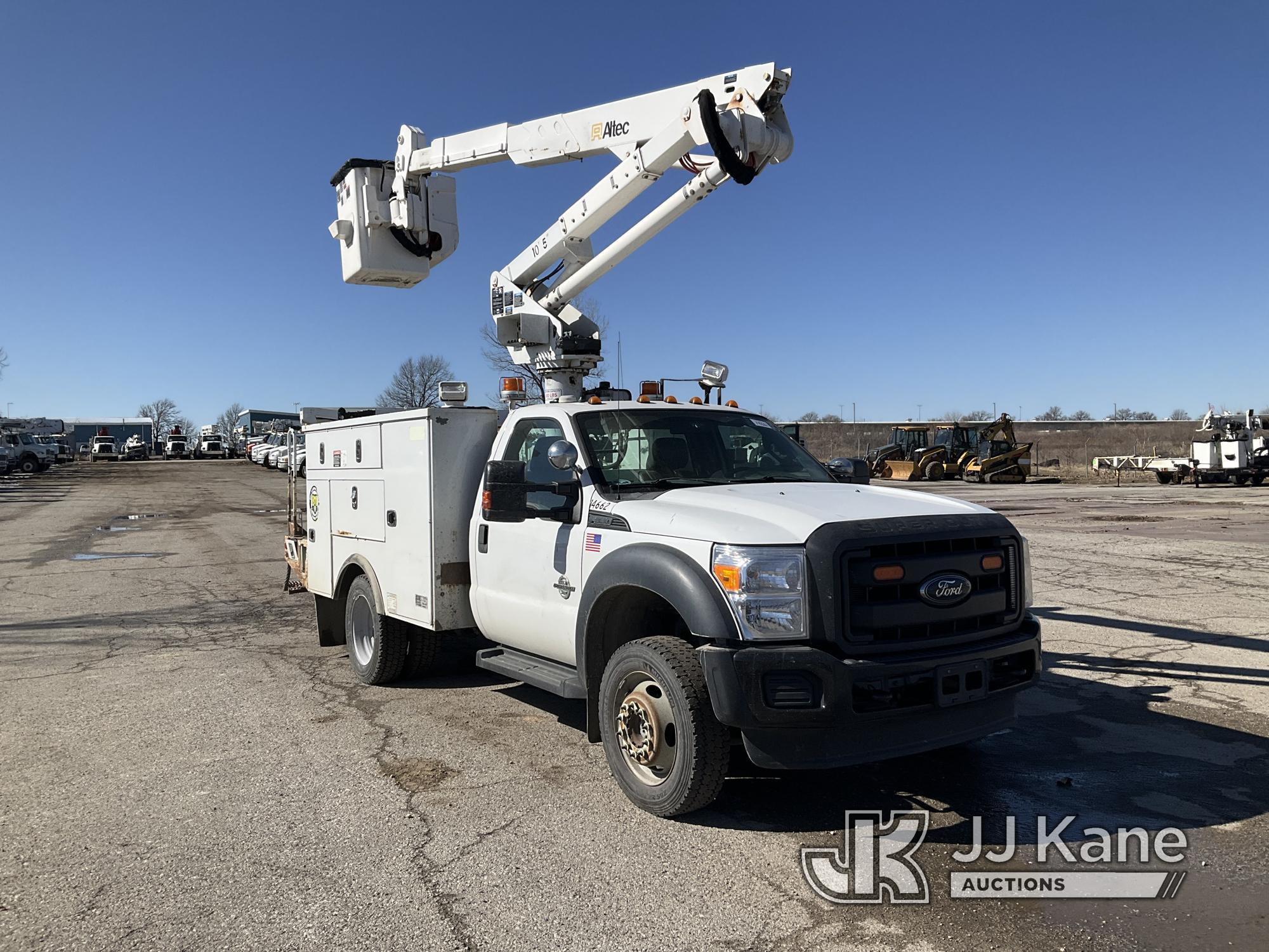 (Kansas City, MO) Altec AT37G, Articulating & Telescopic Bucket mounted behind cab on 2015 Ford F550