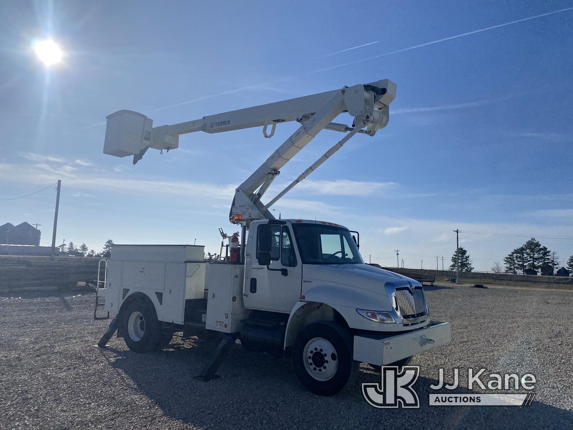 (Wakeeney, KS) Terex/Telelect Hi-Ranger TL50, Articulating & Telescopic Material Handling Bucket Tru