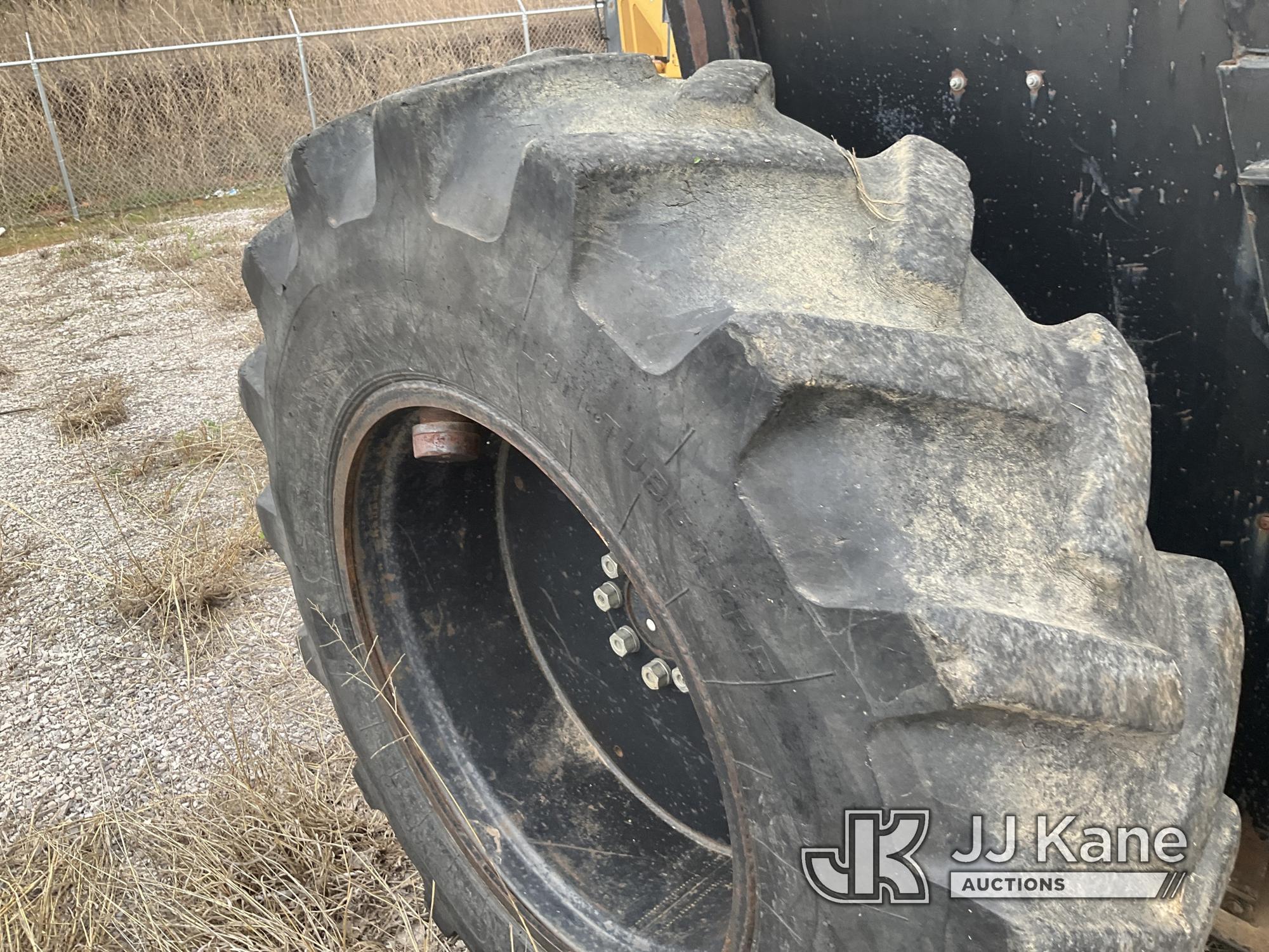 (Oklahoma City, OK) 2005 New Holland TB120 Utility Tractor Runs & Moves) (Jump To Start) (Per Seller