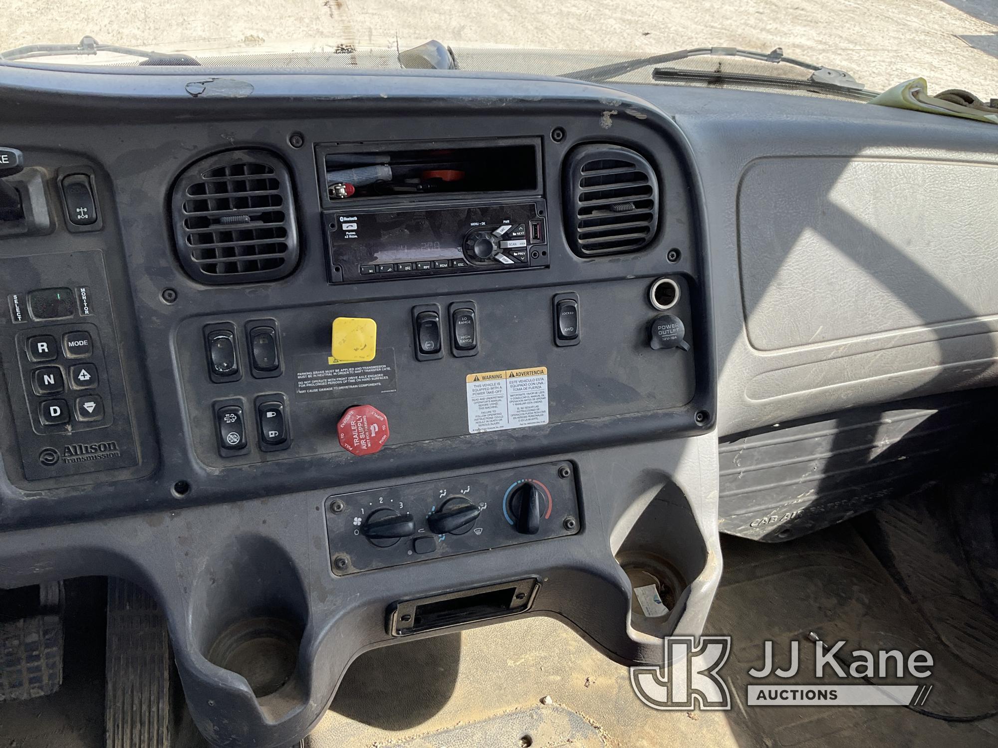 (Bloomington, IL) Terex Commander C4040, Digger Derrick rear mounted on 2019 Freightliner M2 106 4x4