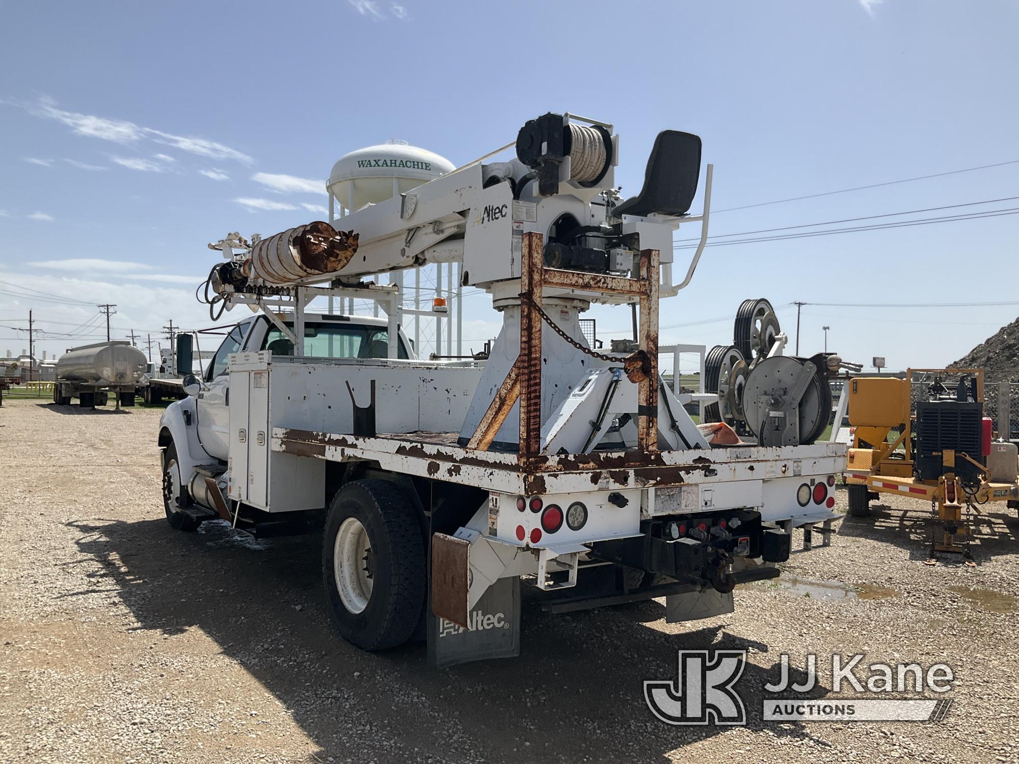 (Waxahachie, TX) Altec DC47-TR, Digger Derrick rear mounted on 2015 Ford F750 Flatbed/Utility Truck