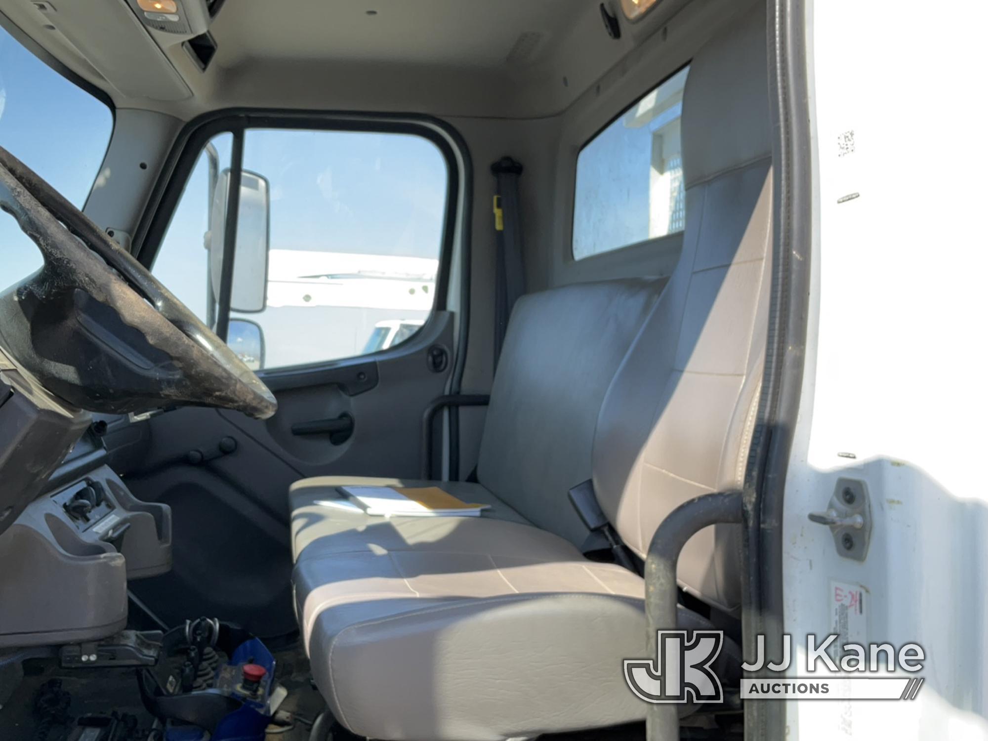 (Hawk Point, MO) Altec DM47B-T, Digger Derrick rear mounted on 2016 Freightliner M2106 Utility Truck