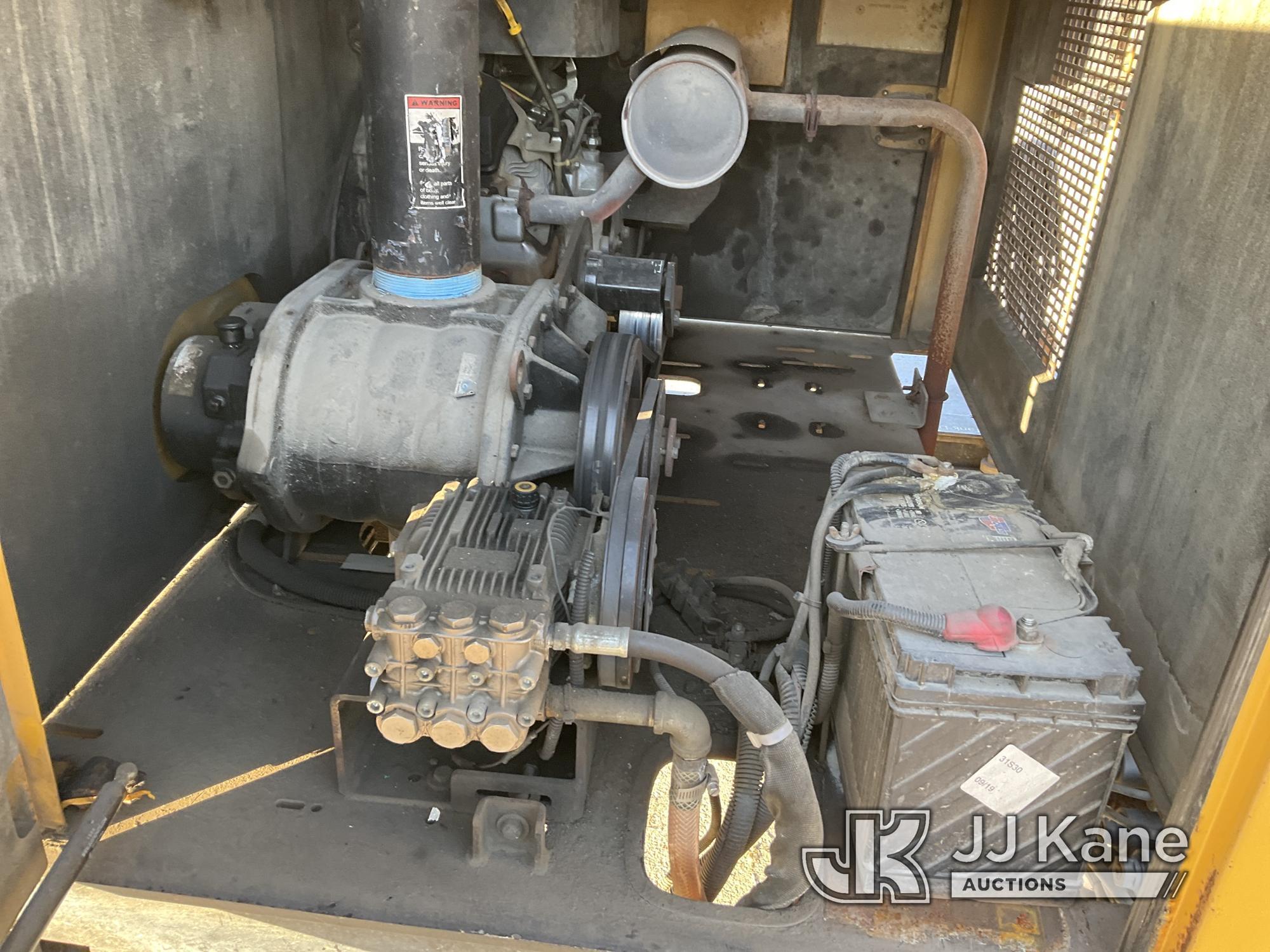 (Kansas City, MO) 2015 Vermeer Vac-Tron LP533SGT Vacuum Excavation Unit Runs & Operates