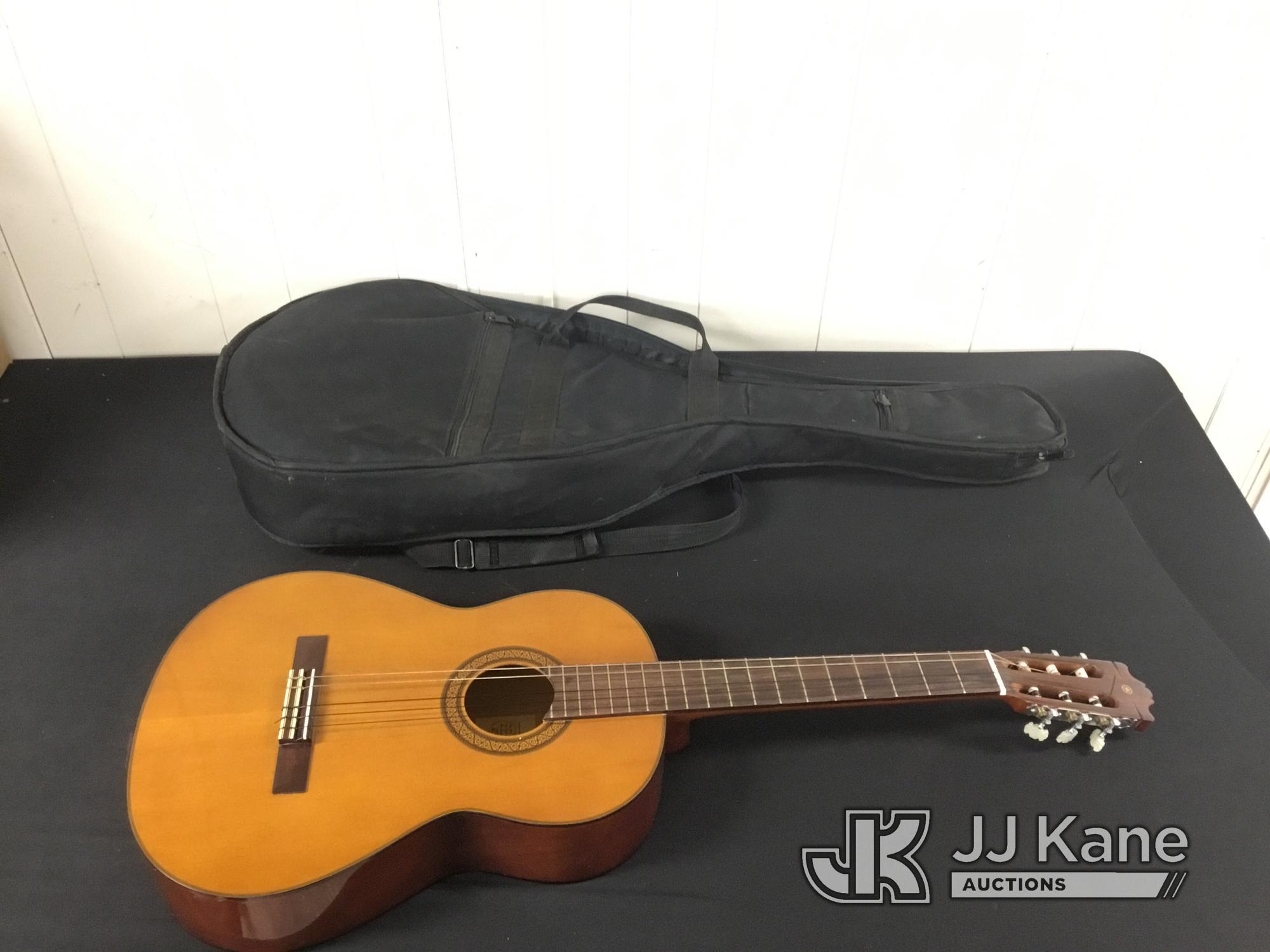 (Jurupa Valley, CA) Yamaha G-225 | soft shell case Used