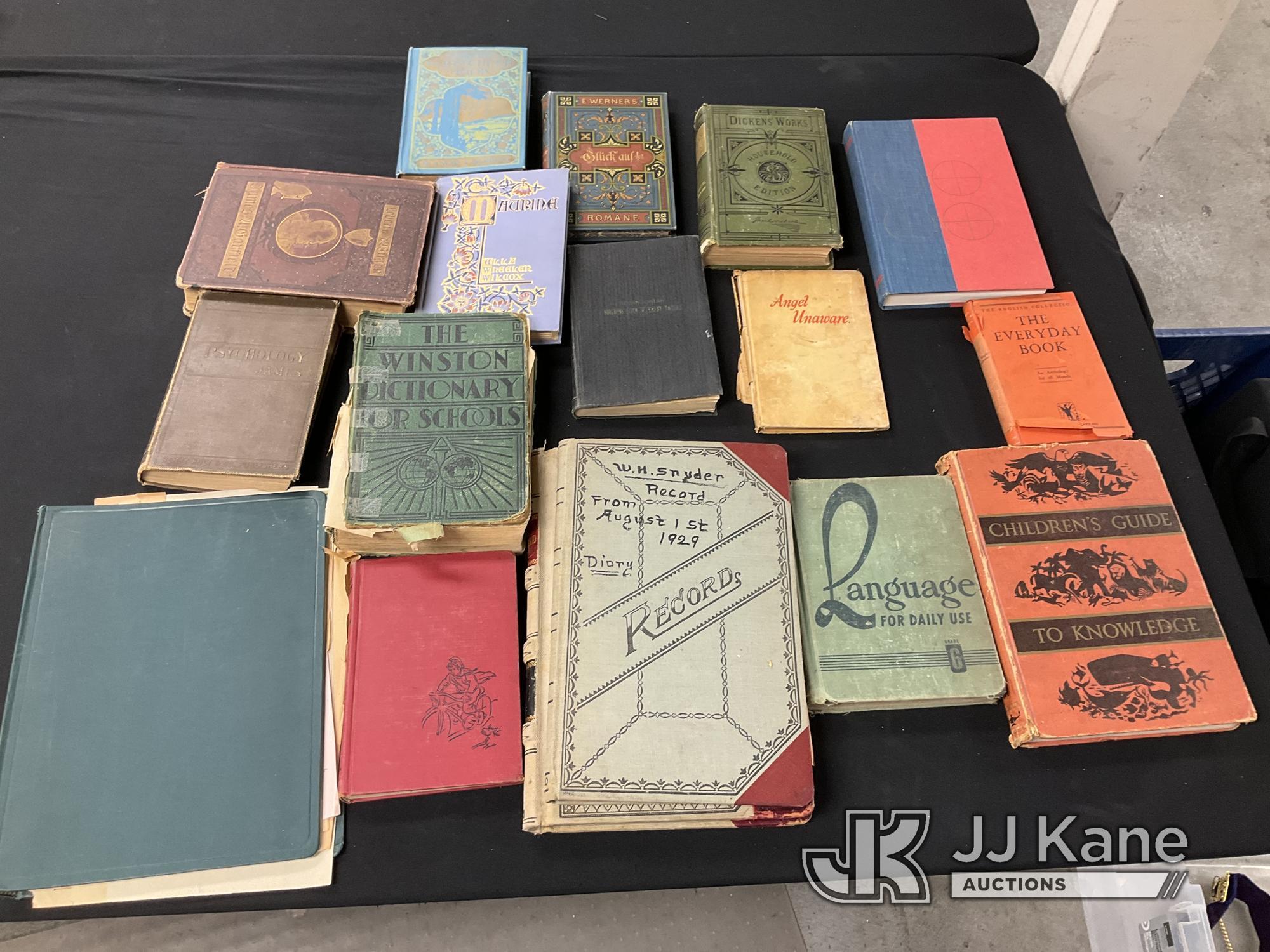 (Jurupa Valley, CA) Vintage Books (Used) NOTE: This unit is being sold AS IS/WHERE IS via Timed Auct