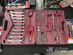 (Jurupa Valley, CA) Hand Tools (New/Used) NOTE: This unit is being sold AS IS/WHERE IS via Timed Auc