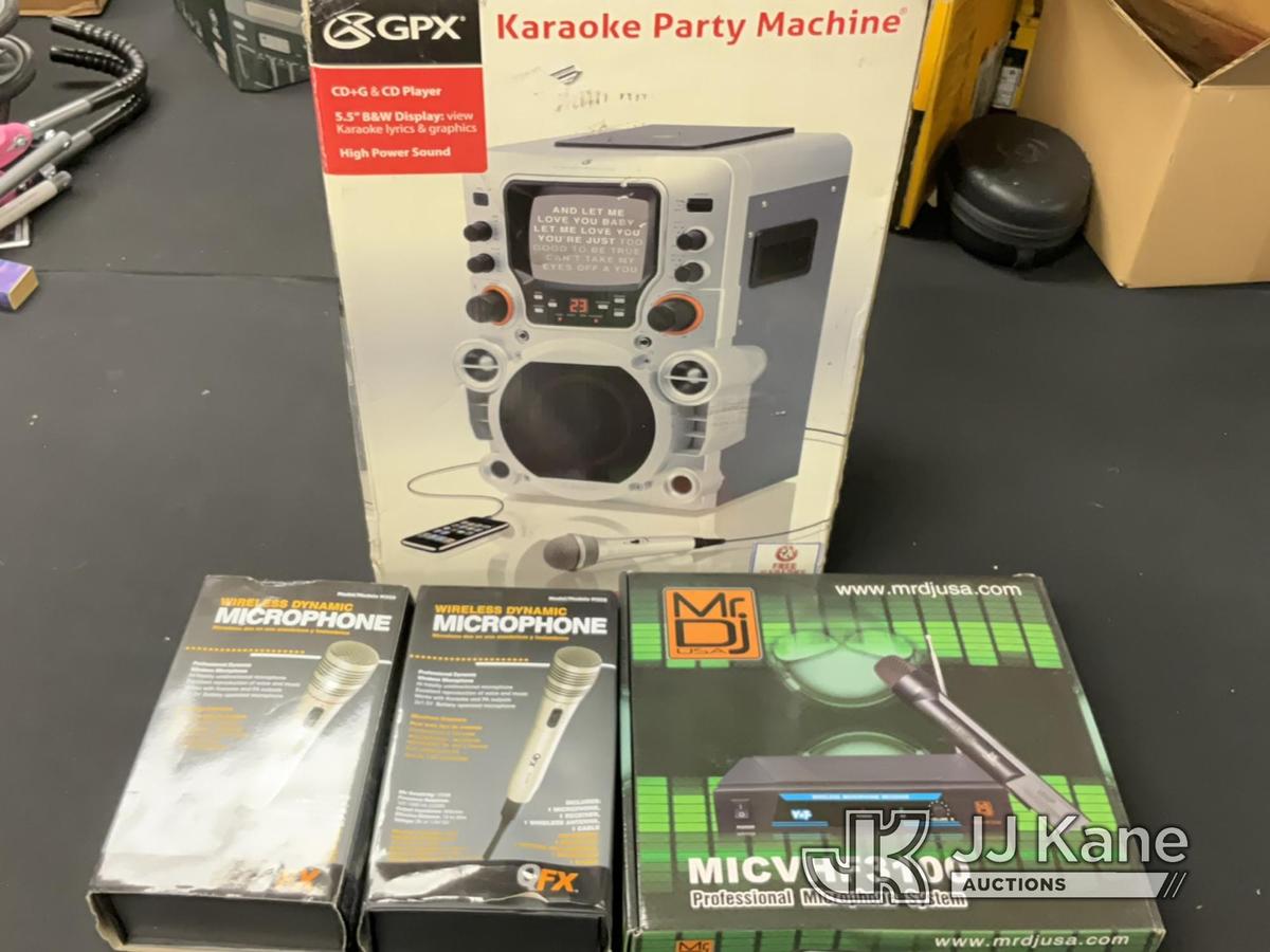 (Jurupa Valley, CA) Karaoke Machine & Microphones (New) NOTE: This unit is being sold AS IS/WHERE IS