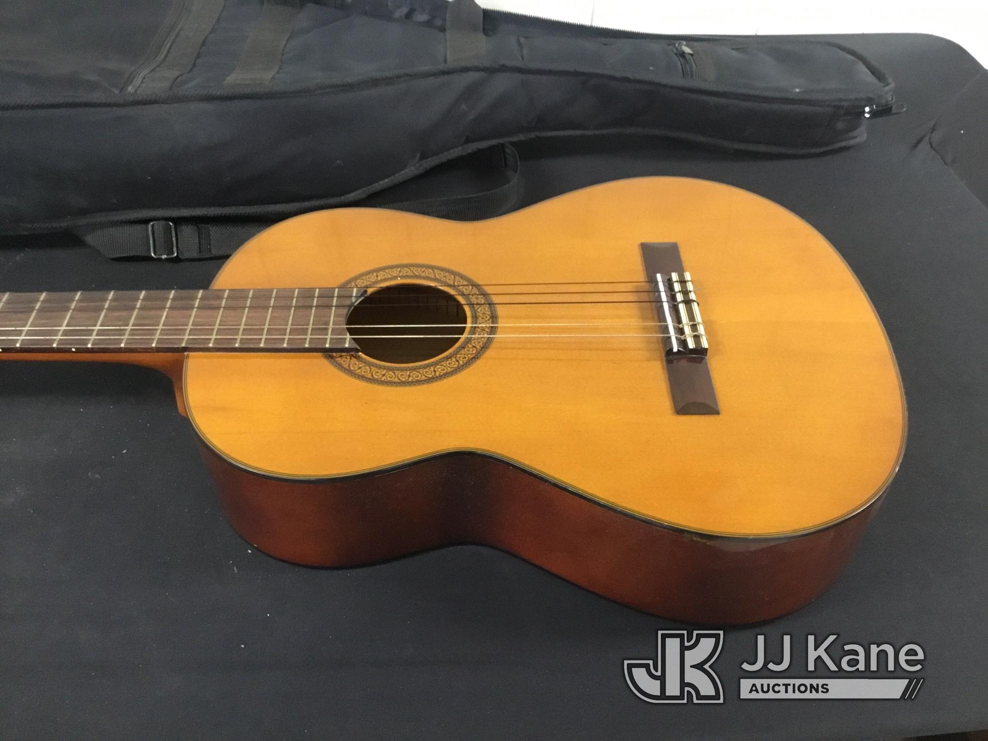 (Jurupa Valley, CA) Yamaha G-225 | soft shell case Used