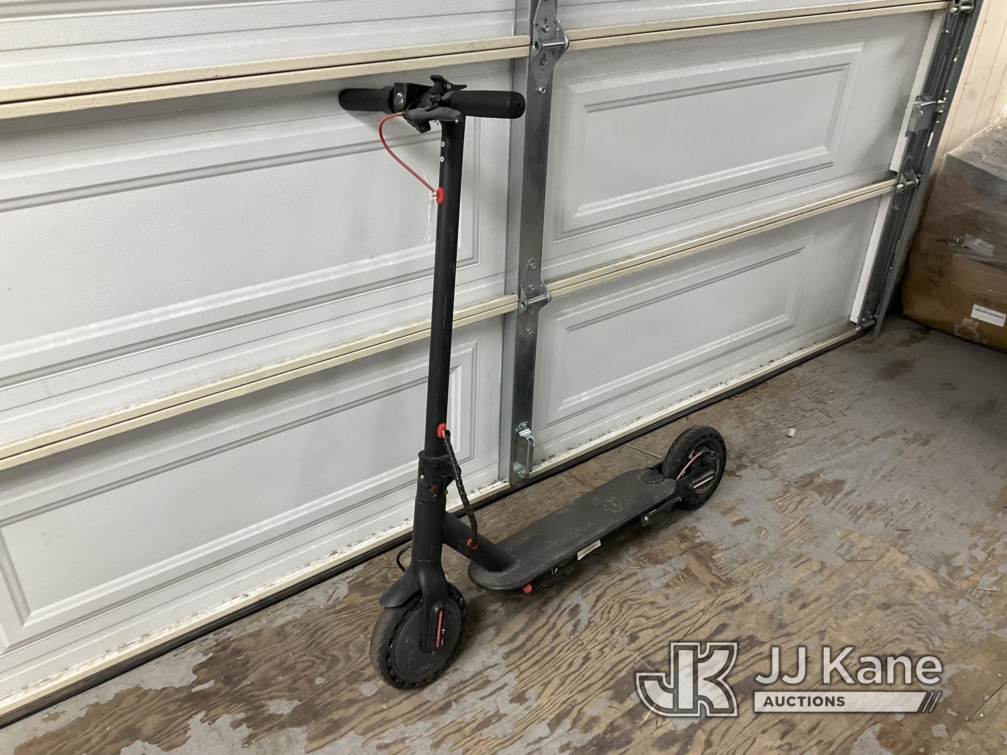 (Jurupa Valley, CA) E-scooter Used