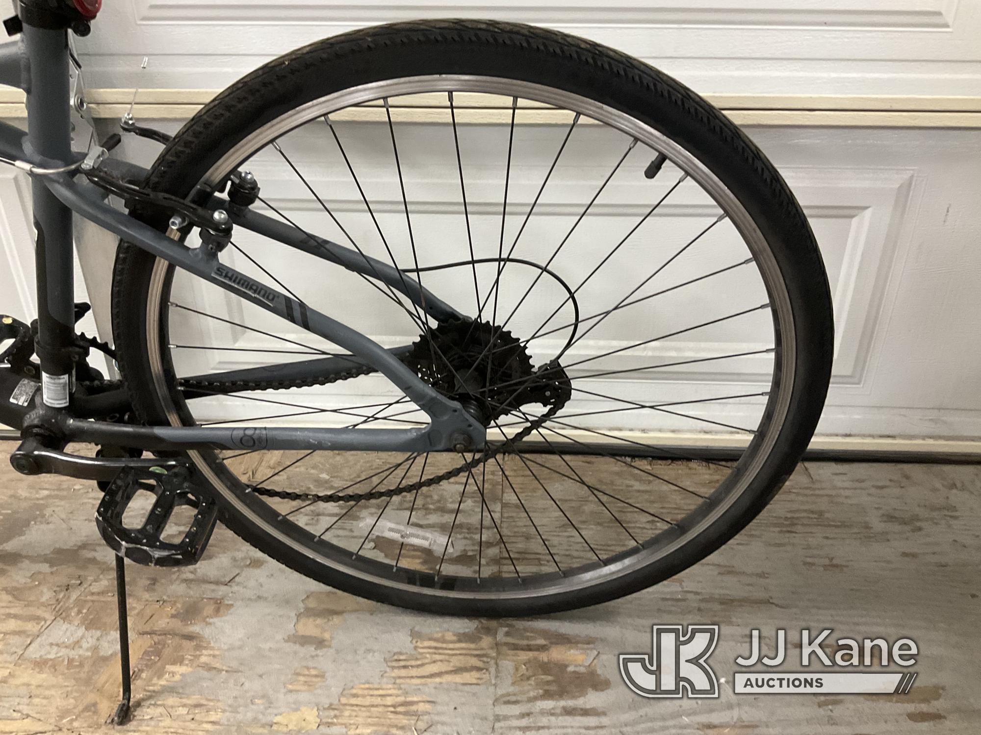 (Jurupa Valley, CA) Hyper Bike (Used) NOTE: This unit is being sold AS IS/WHERE IS via Timed Auction