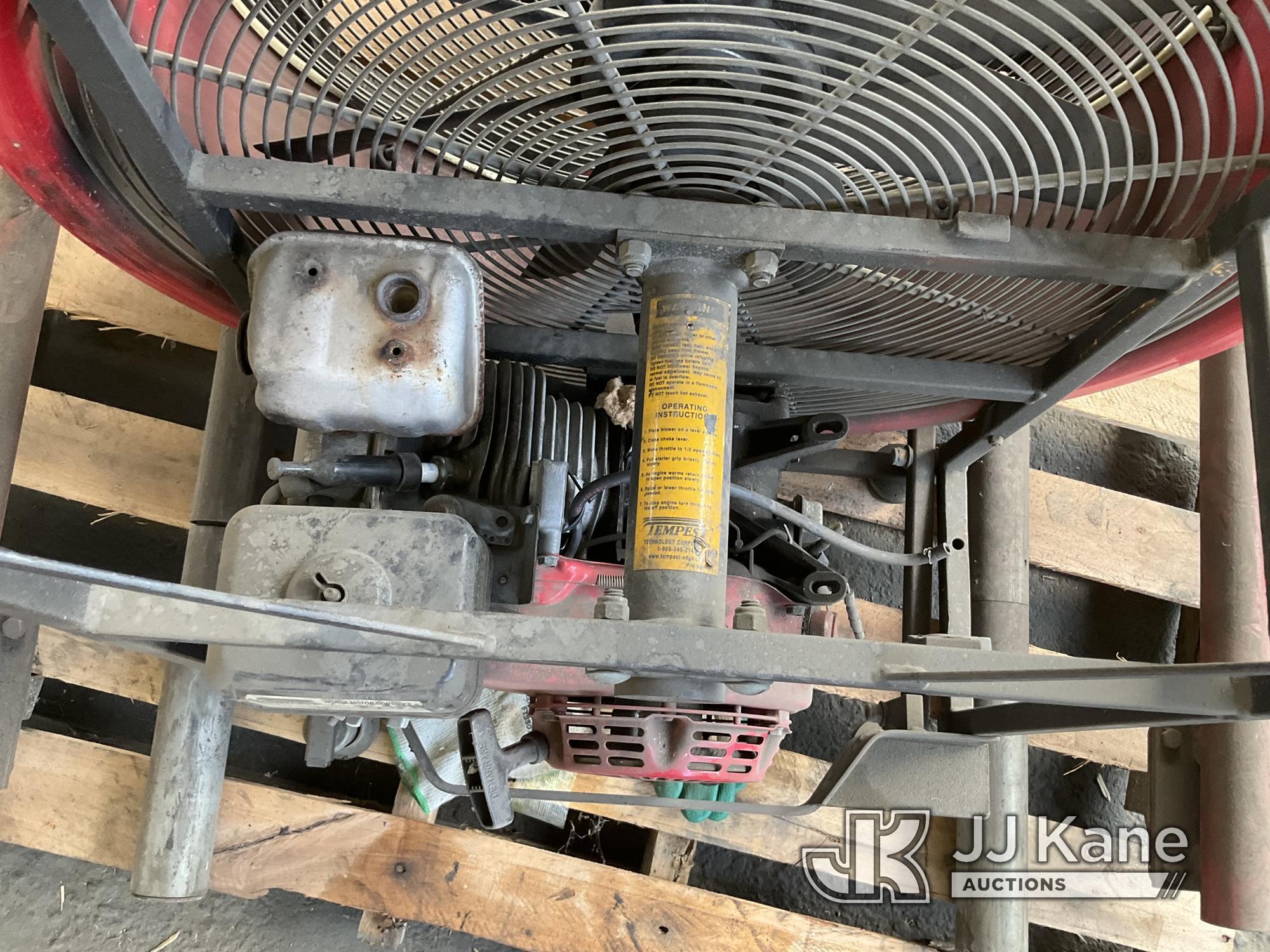 (Jurupa Valley, CA) Tempest Power Blower / Fan (Used) NOTE: This unit is being sold AS IS/WHERE IS v