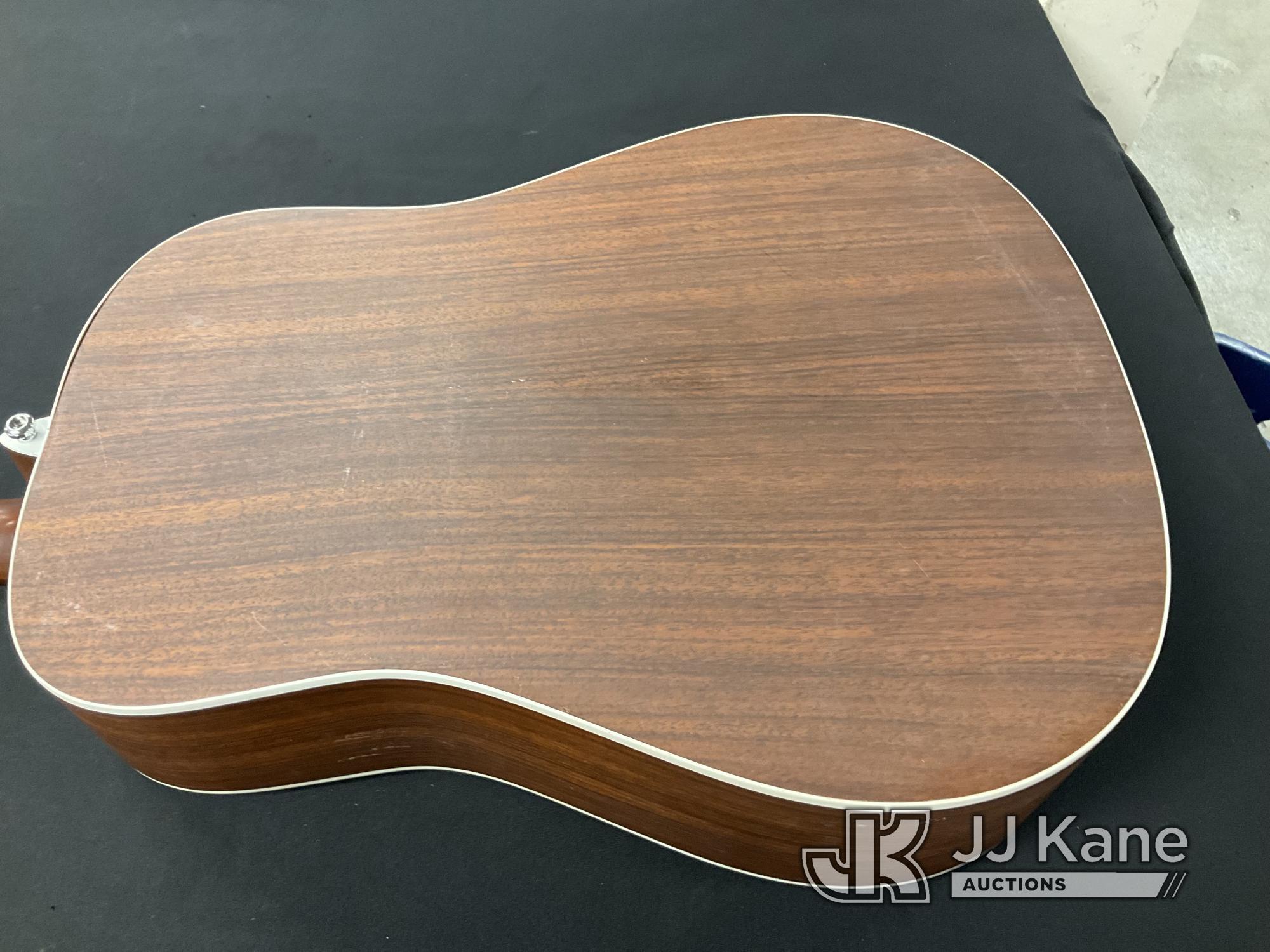 (Jurupa Valley, CA) Martin Guitar Used