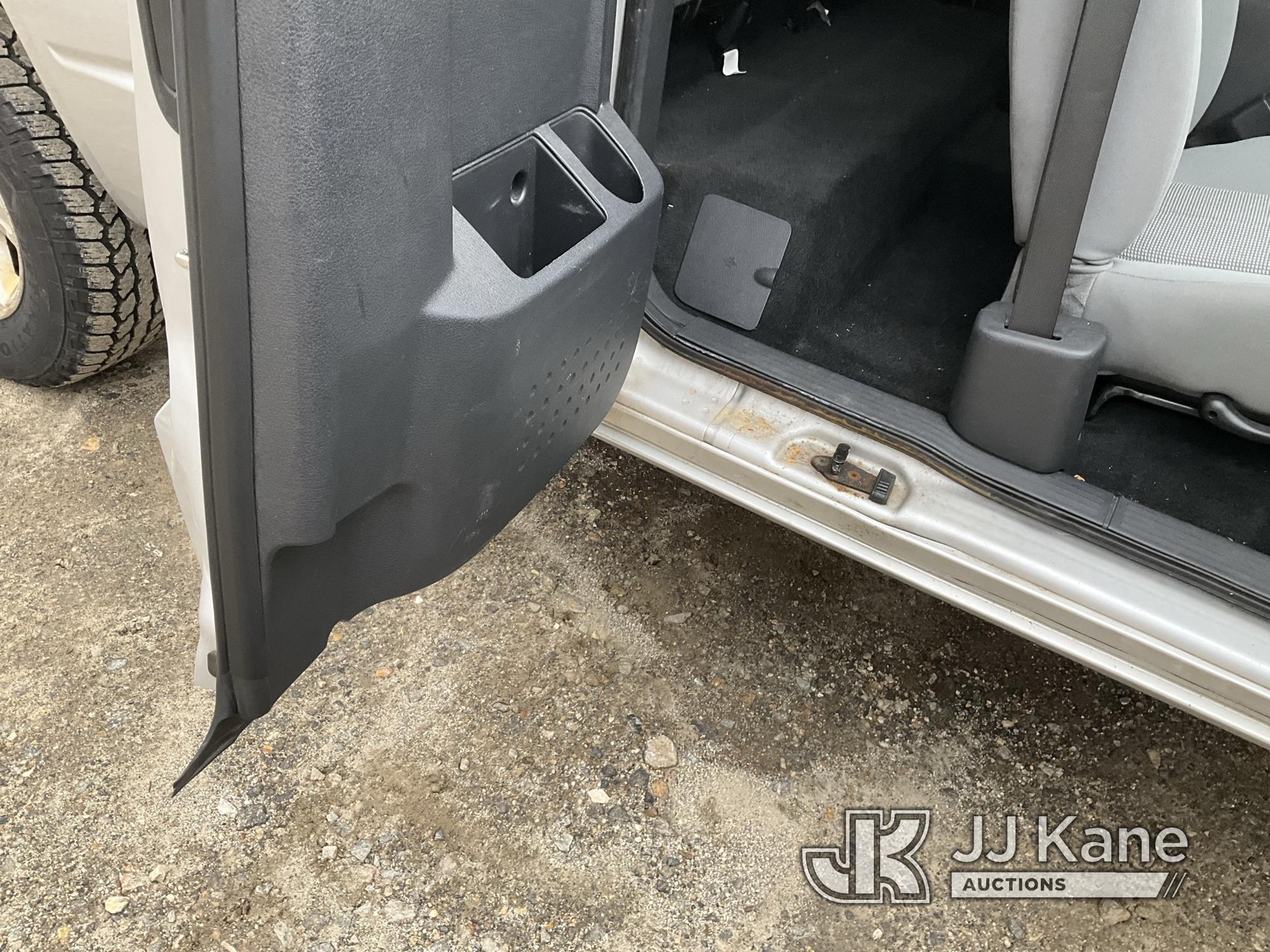 (Shrewsbury, MA) 2011 Dodge Dakota 4x4 Extended-Cab Pickup Truck Runs & Moves) (Bad Battery, Rust Da
