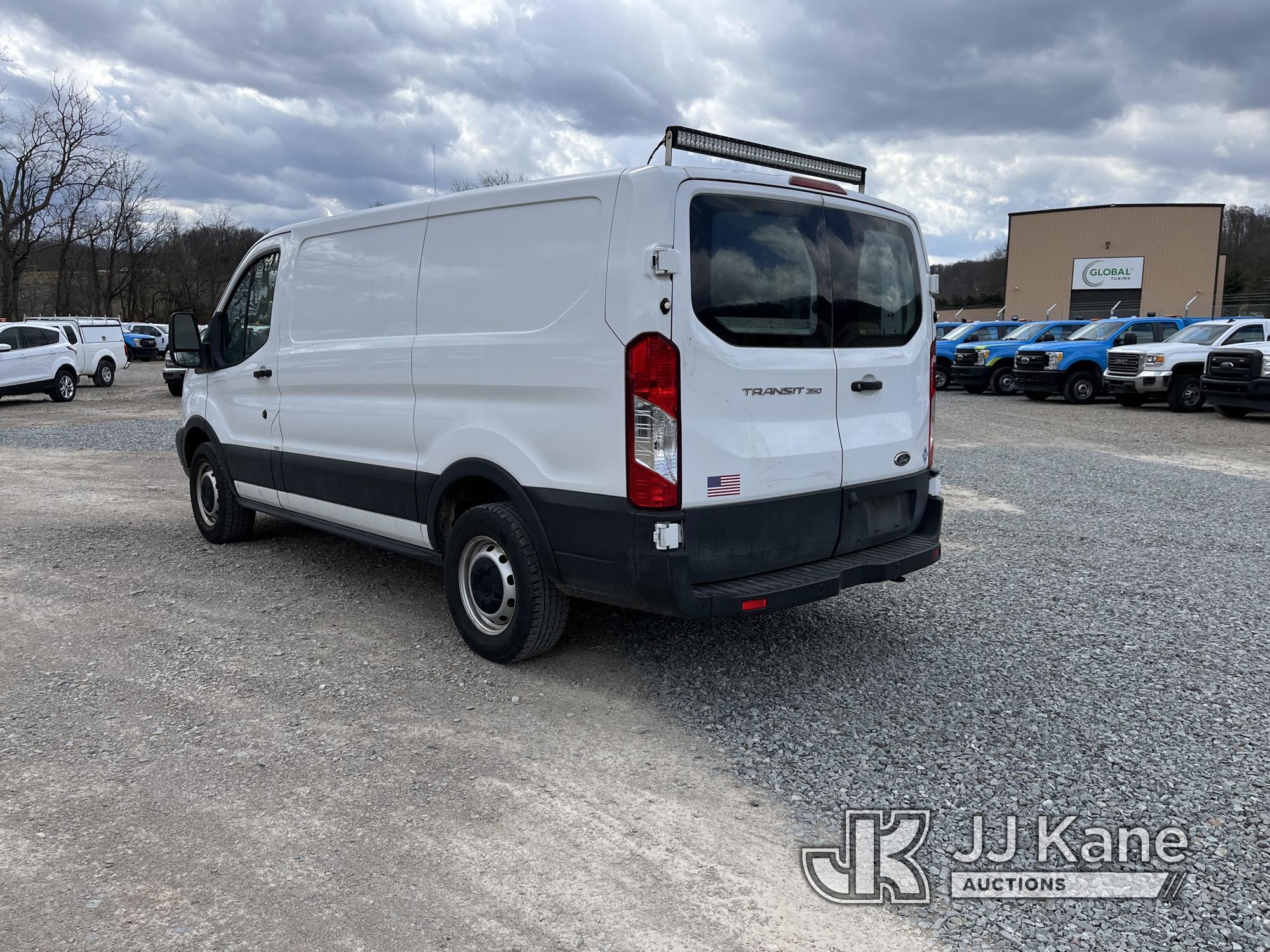 (Smock, PA) 2019 Ford Transit Cargo Van CNG Only) (Runs & Moves, Broken Driver Door Latch Release/Wi