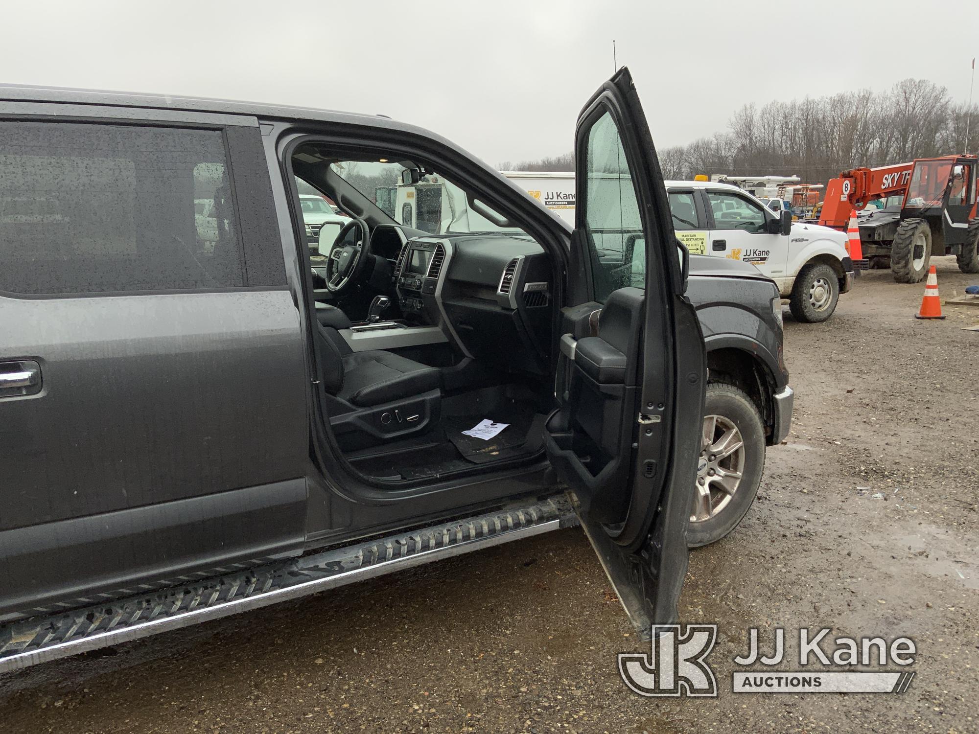 (Charlotte, MI) 2016 Ford F150 4x4 Crew-Cab Pickup Truck Runs, Moves