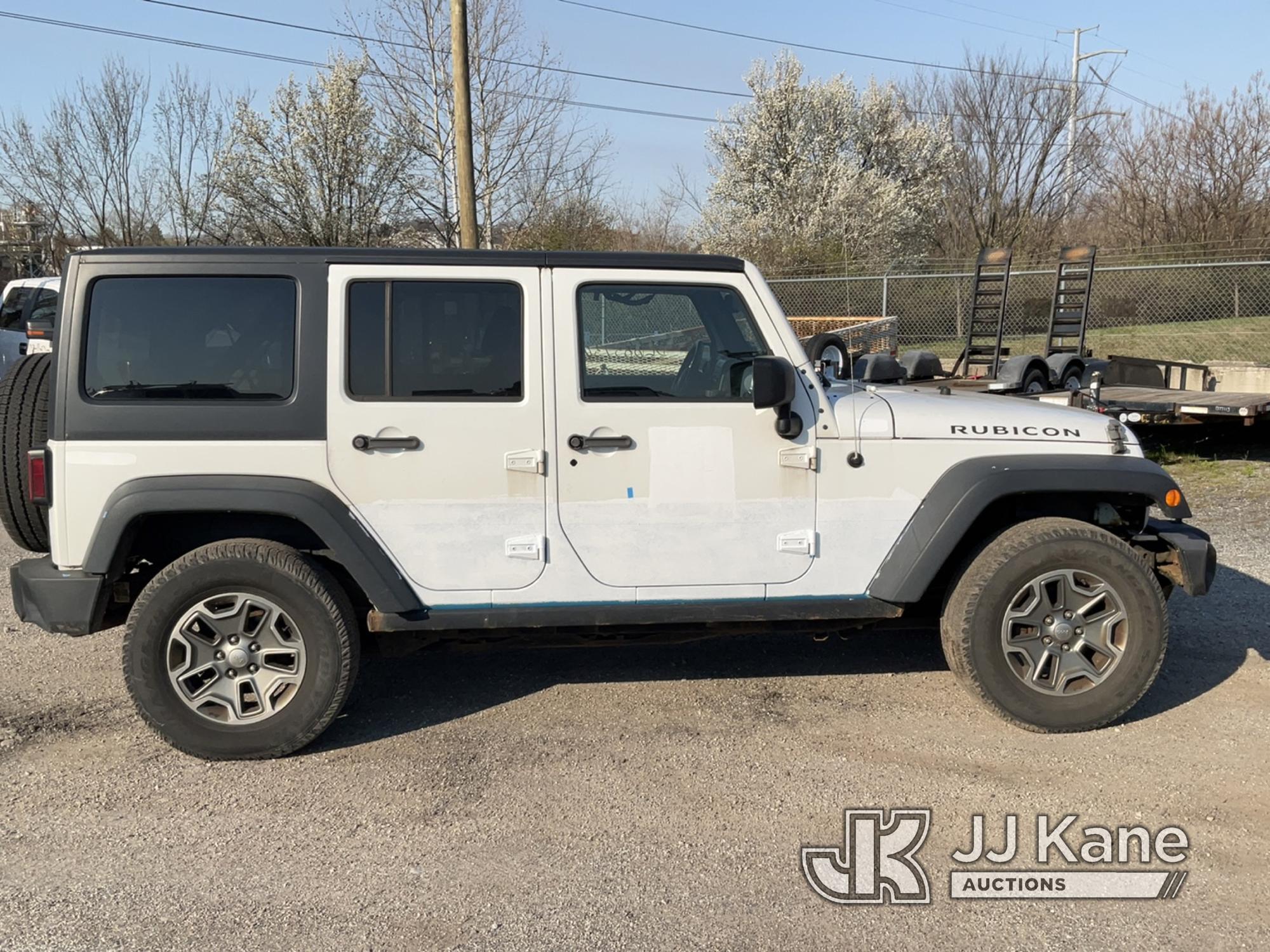 (Plymouth Meeting, PA) 2013 Jeep Wrangler Rubicon 4x4 4-Door Sport Utility Vehicle Runs & Moves, Bod