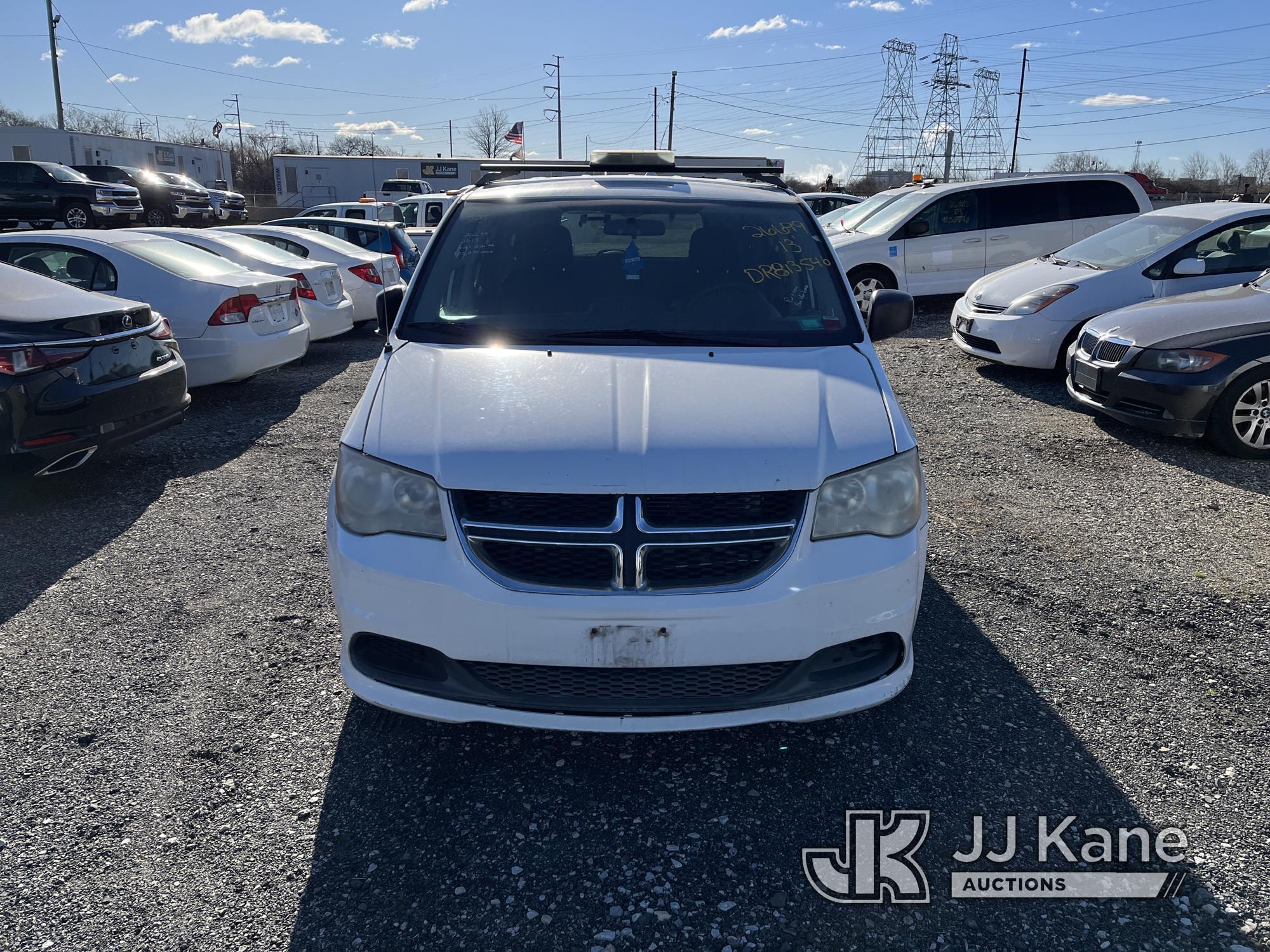 (Plymouth Meeting, PA) 2013 Dodge Grand Caravan Mini Passenger Van Runs & Moves, Body & Rust Damage,