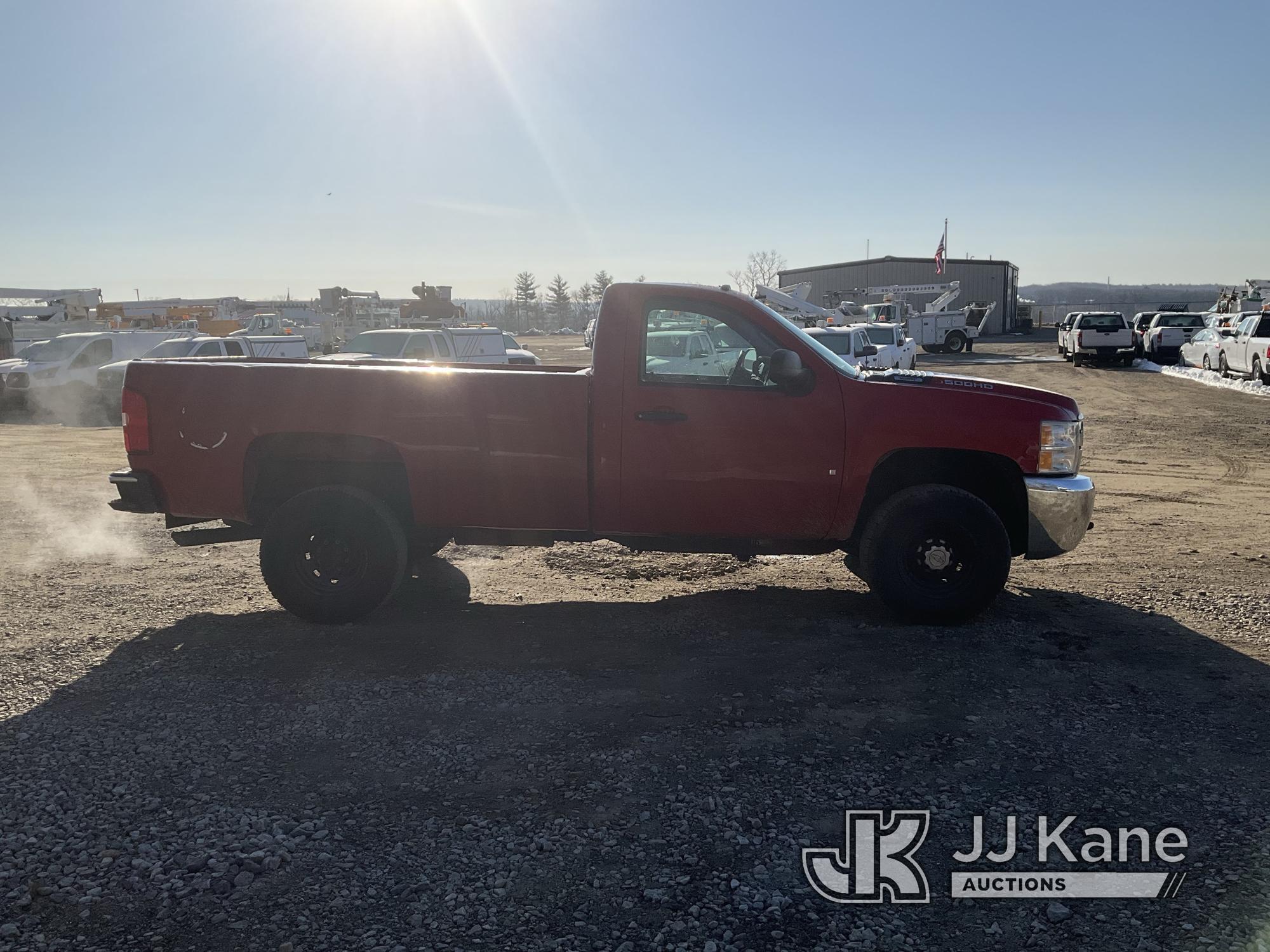 (Shrewsbury, MA) 2009 Chevrolet Silverado 3500HD 4x4 Pickup Truck Runs & Moves) (Body & Rust Damage