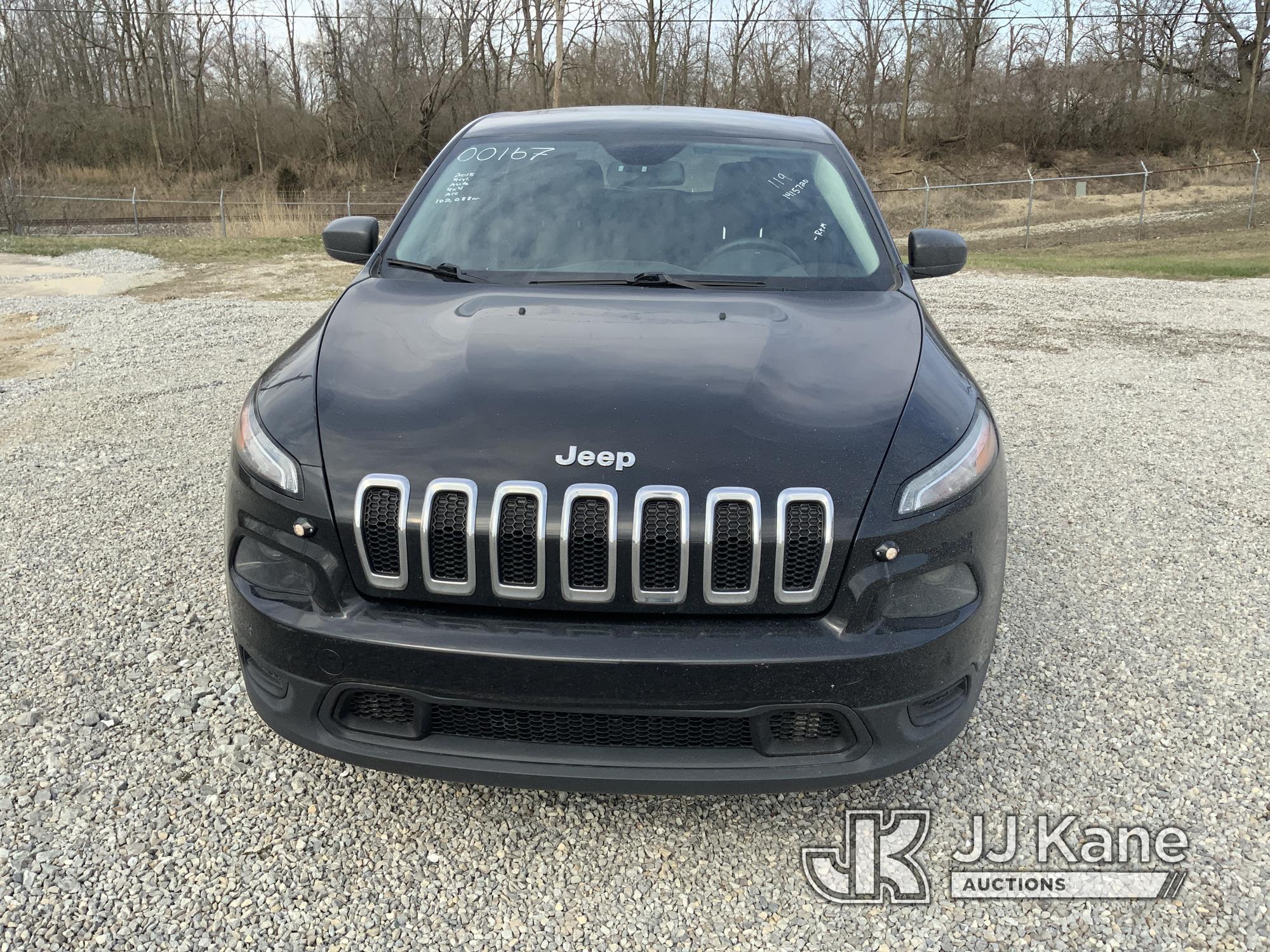 (Fort Wayne, IN) 2015 Jeep Cherokee 4x4 4-Door Sport Utility Vehicle Runs & Moves