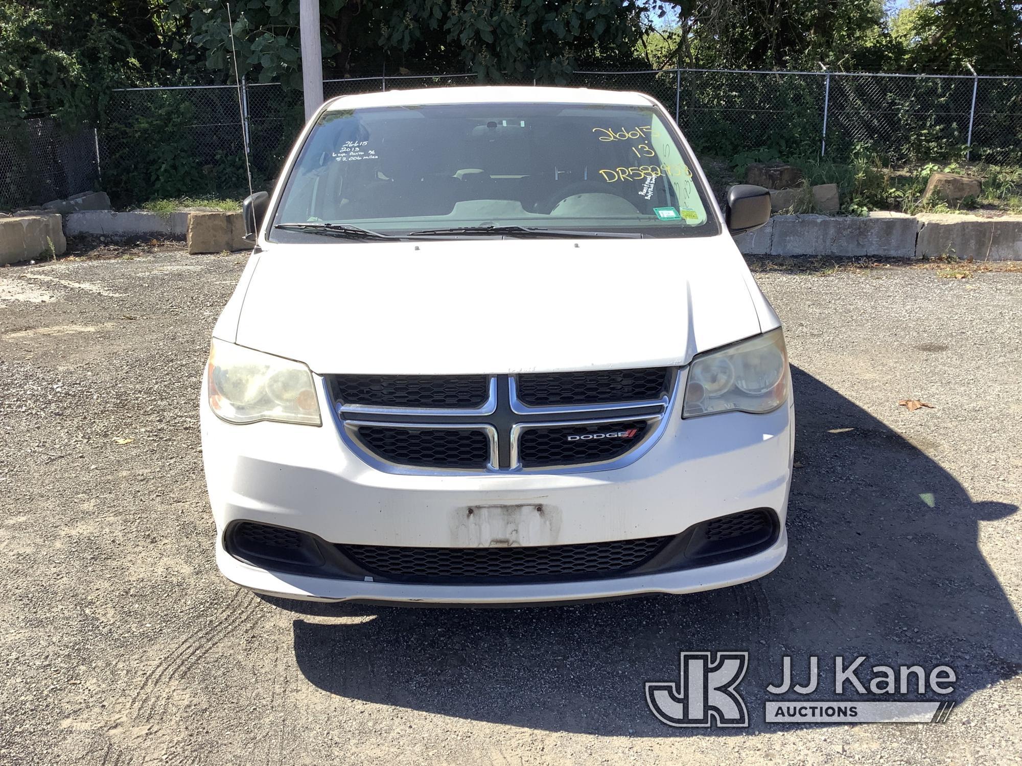 (Plymouth Meeting, PA) 2013 Dodge Grand Caravan Mini Passenger Van Runs & Moves, Body & Rust Damage