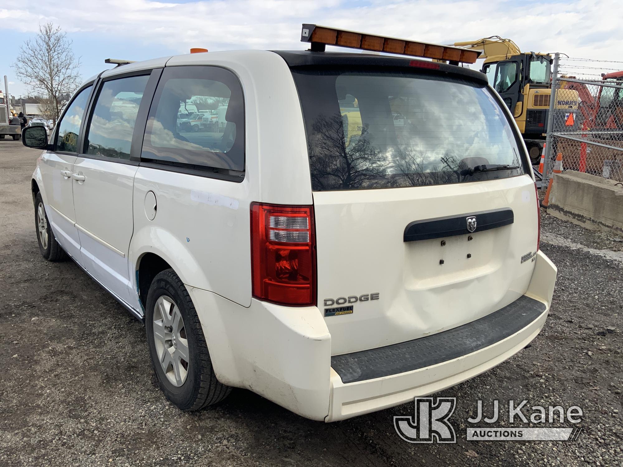 (Plymouth Meeting, PA) 2010 Dodge Grand Caravan SE Mini Passenger Van Runs & Moves, Check Engine Lig