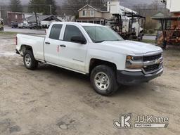 (Deposit, NY) 2017 Chevrolet Silverado 1500 4x4 Extended-Cab Pickup Truck Runs & Moves) (Leaking Sen