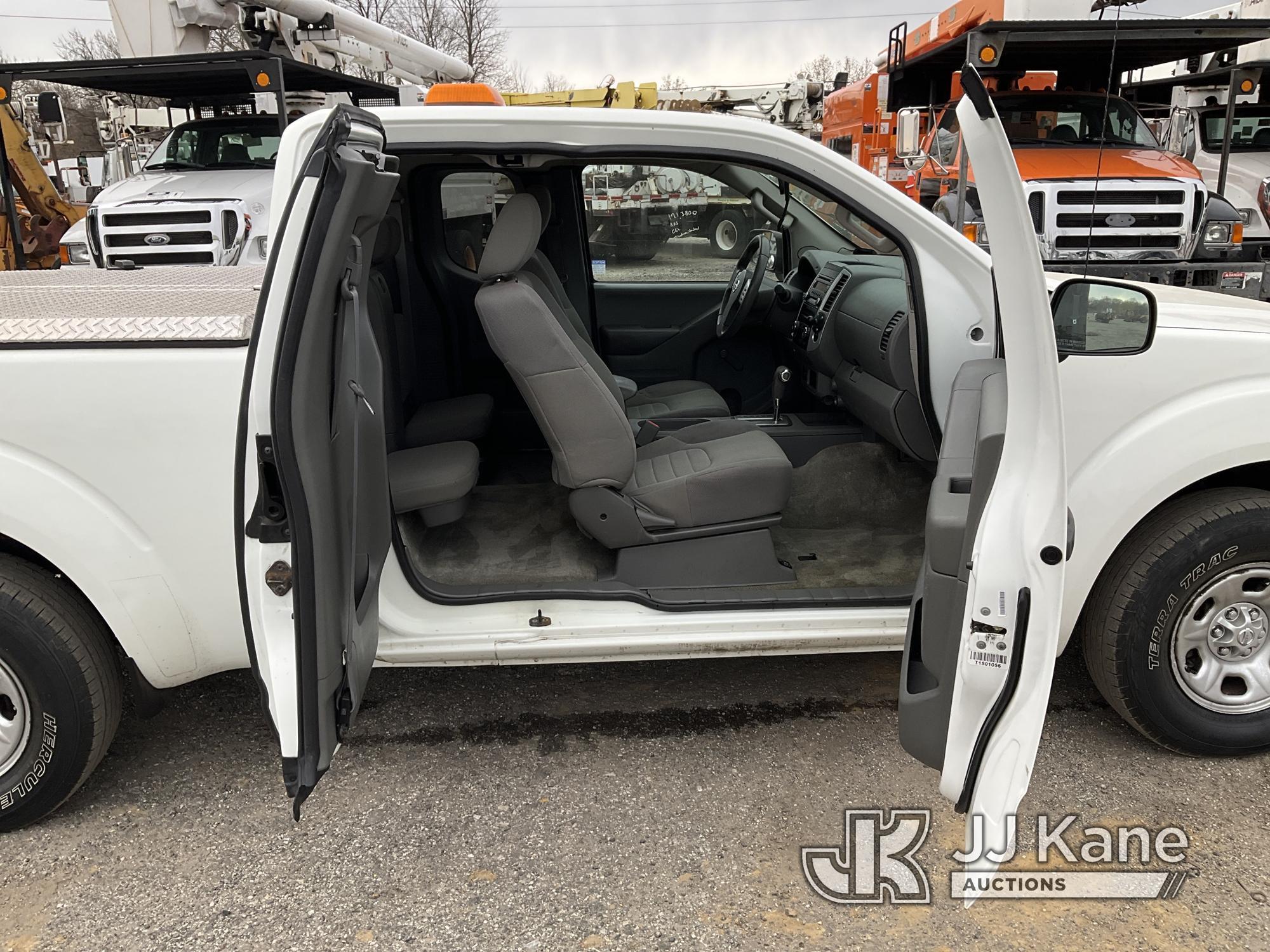 (Plymouth Meeting, PA) 2015 Nissan Frontier Extended-Cab Pickup Truck Runs & Moves, Check Engine Lig