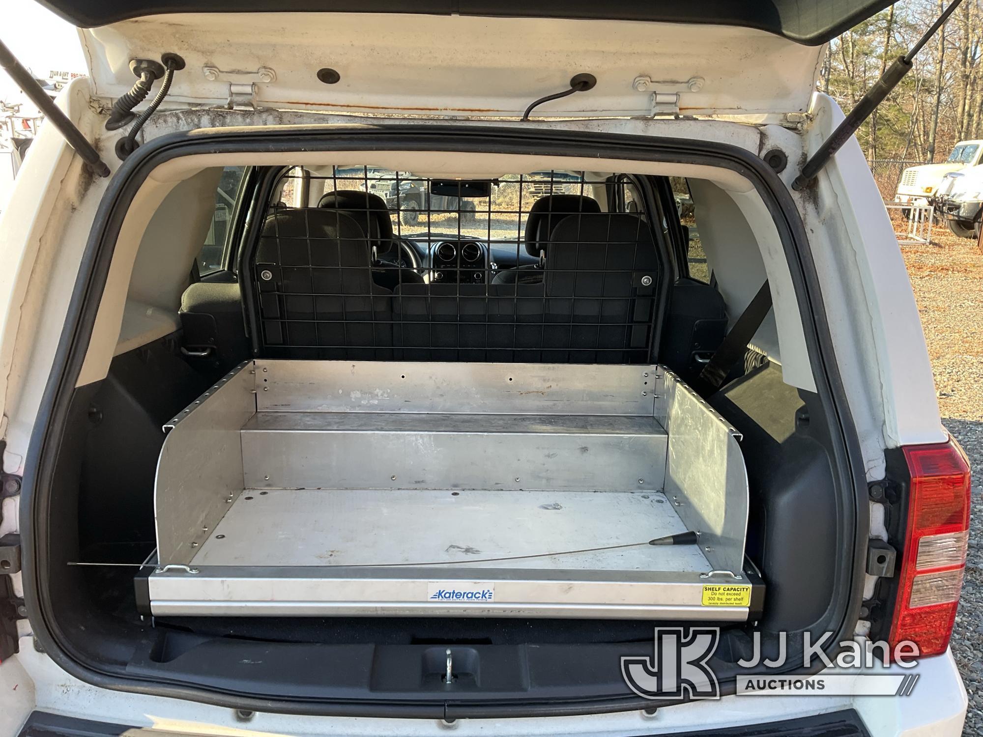 (Shrewsbury, MA) 2013 Jeep Patriot 4x4 4-Door Sport Utility Vehicle Runs & Moves) (Rust Damage