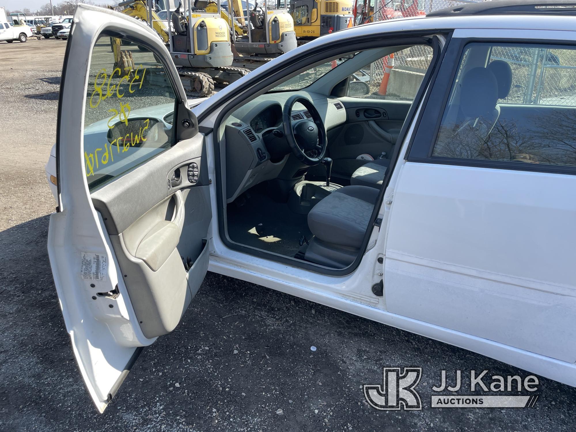 (Plymouth Meeting, PA) 2005 Ford Focus 4-Door Station Wagon Runs & Moves, ABS Light On, Body & Rust