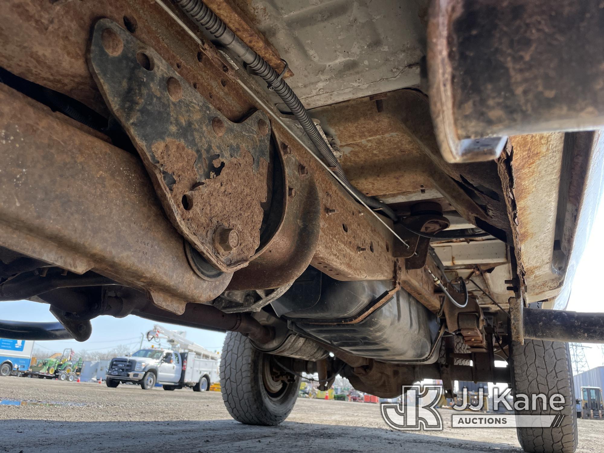 (Plymouth Meeting, PA) 2005 Ford F250 4x4 Pickup Truck Runs & Moves, Abs Light on, Body Rust Damage,