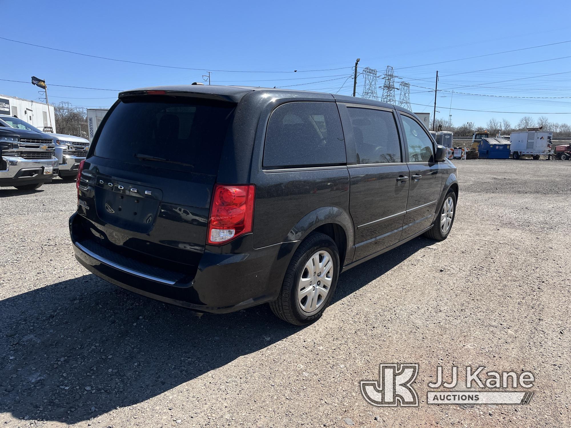 (Plymouth Meeting, PA) 2016 Dodge Grand Caravan Mini Passenger Van Runs & Moves, Body & Rust Damage