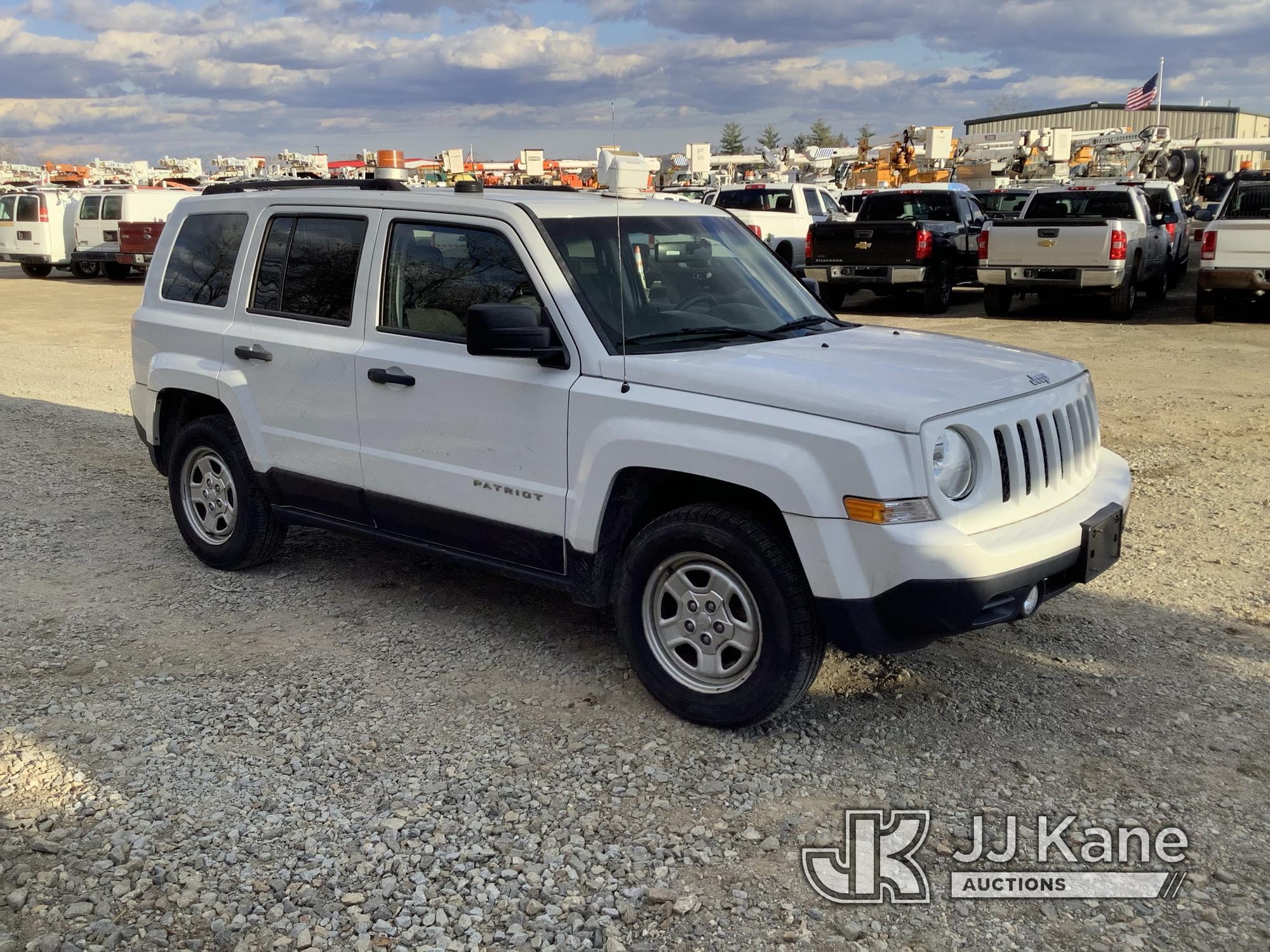 (Shrewsbury, MA) 2015 Jeep Patriot 4x4 4-Door Sport Utility Vehicle Runs & Moves) (Rust Damage